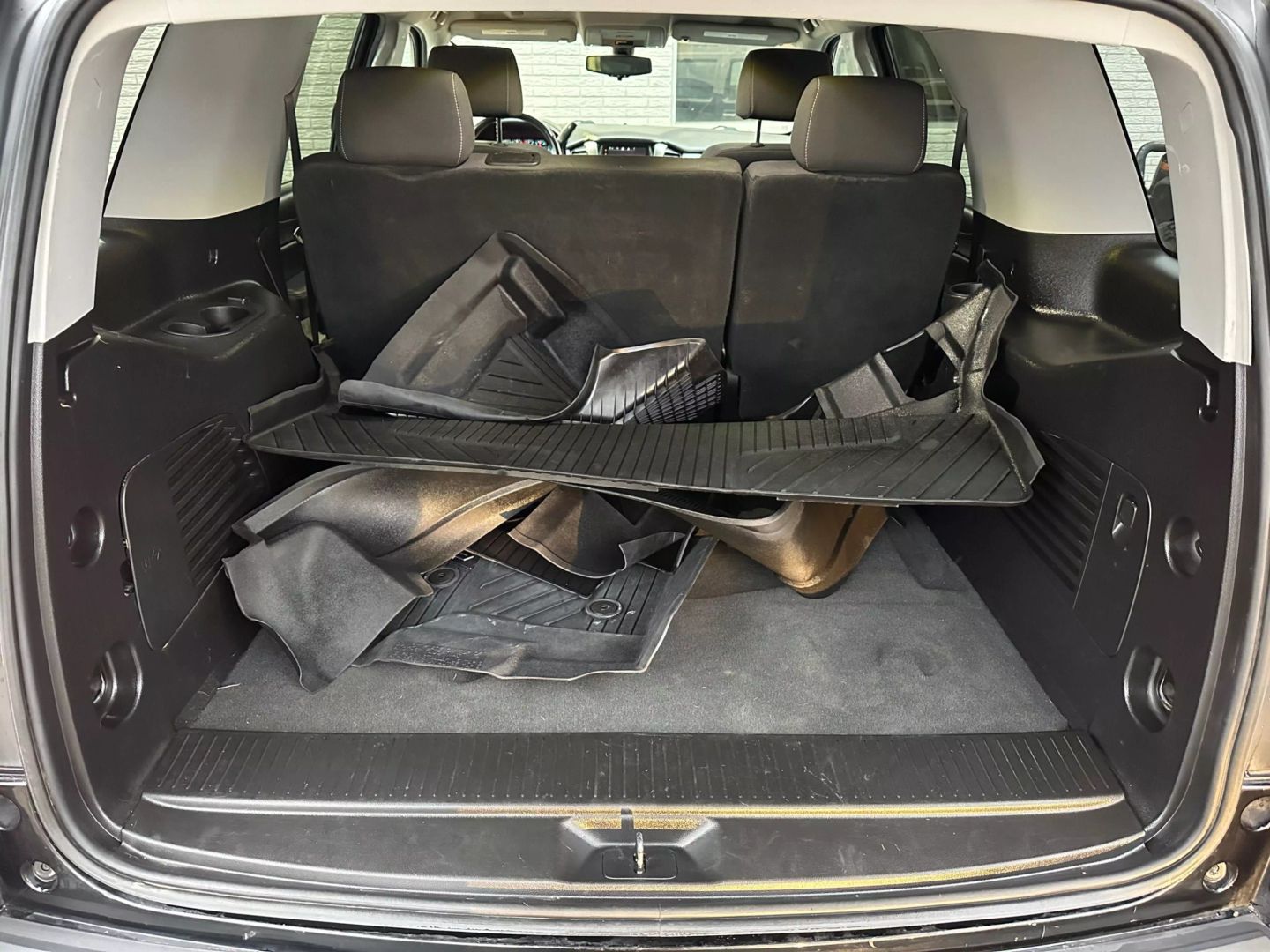 2019 Chevrolet Tahoe - Image 23