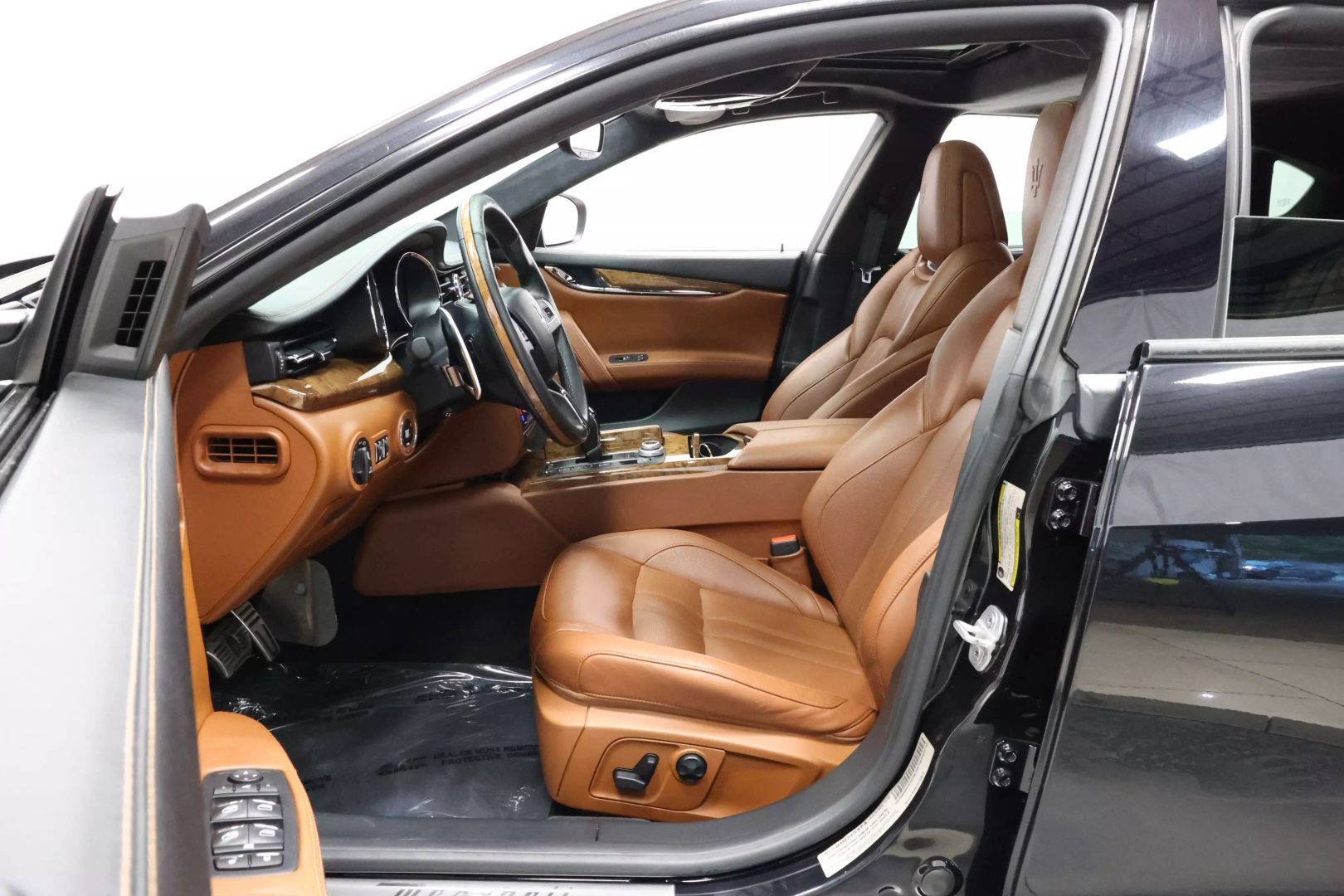 2017 Maserati Quattroporte - Image 14