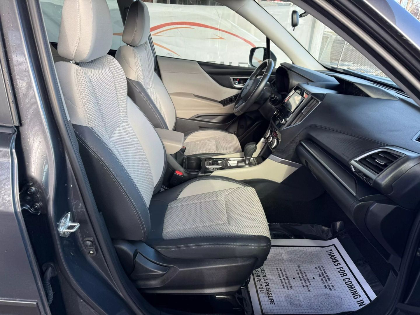 2023 Subaru Forester - Image 25