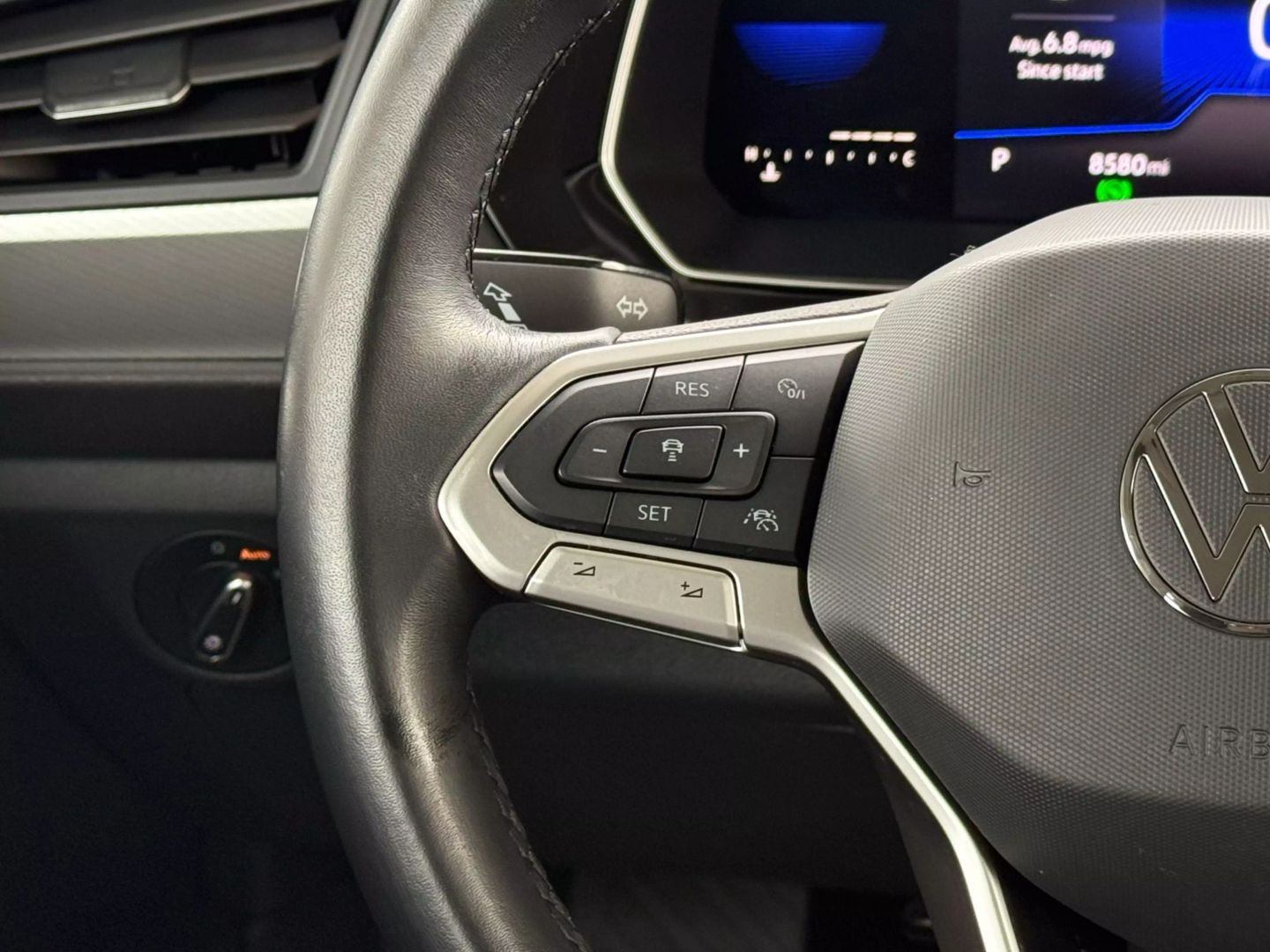 2022 Volkswagen Jetta - Image 32