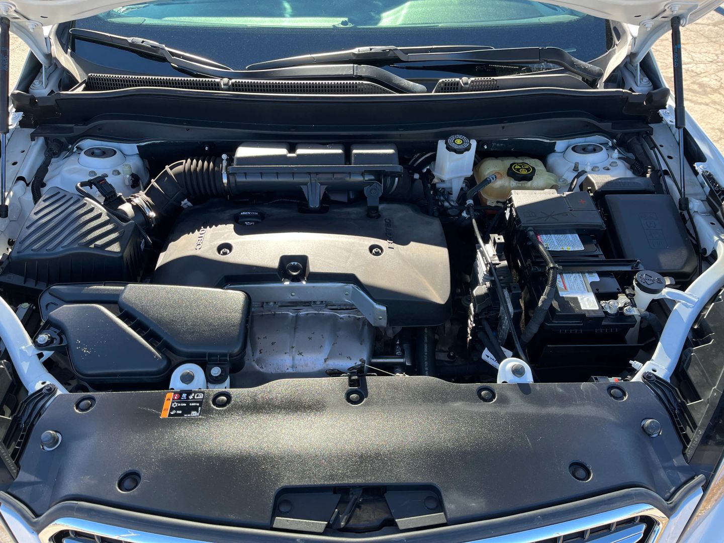 2020 BUICK ENVISION SUV 4-CYL, 2.5 LITER ESSENCE SPORT UTILITY 4D