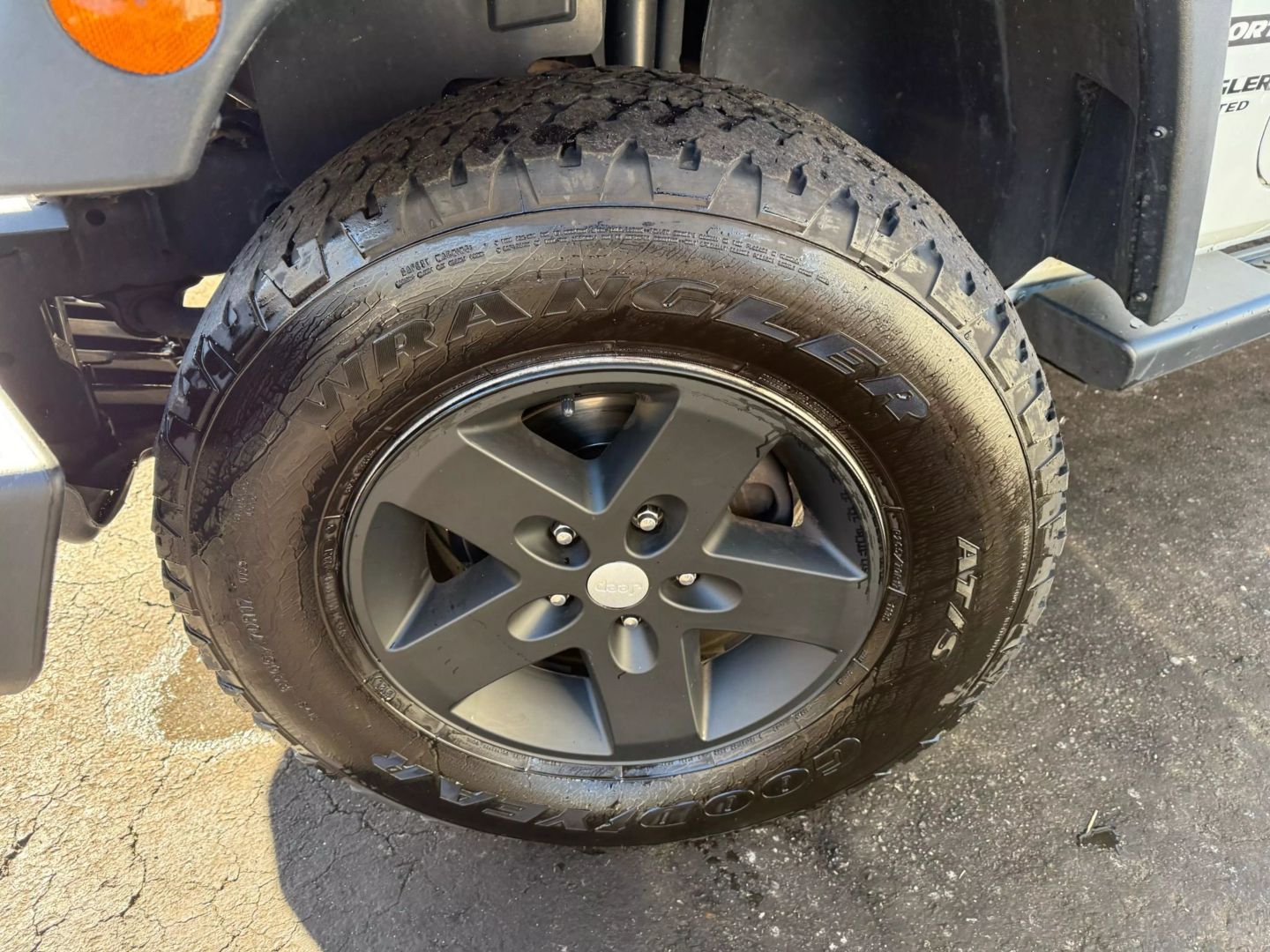 2017 Jeep Wrangler Unlimited - Image 35