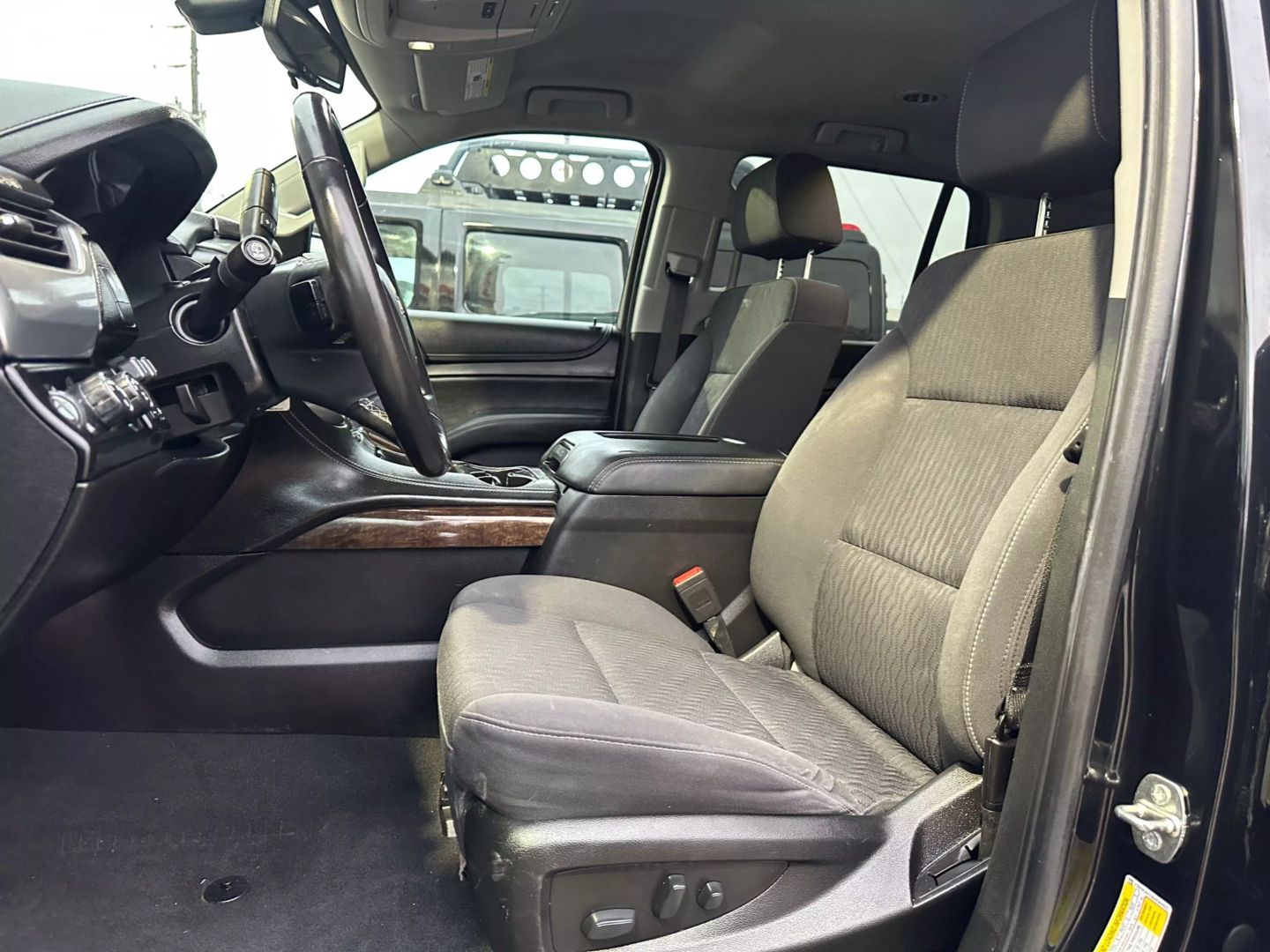 2019 Chevrolet Tahoe - Image 13