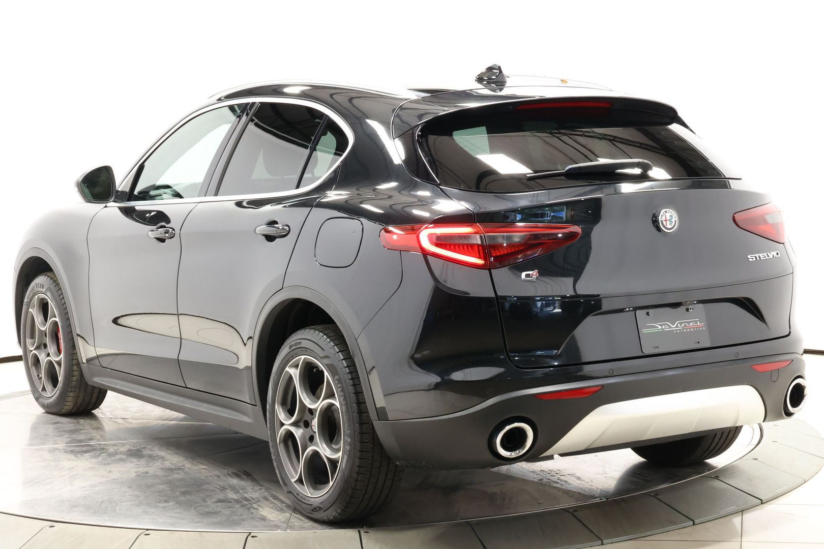 2018 Alfa Romeo Stelvio - Image 54