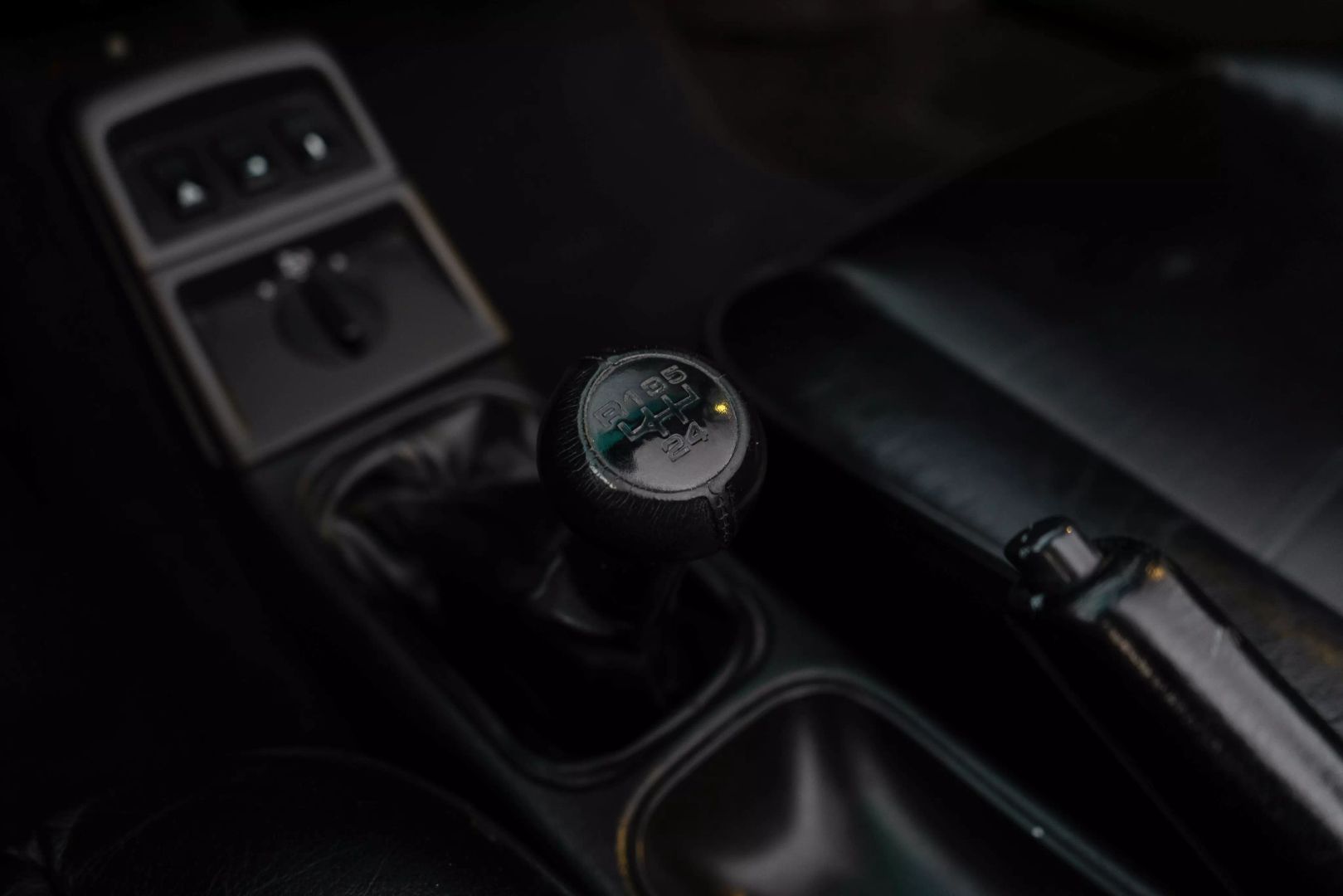 1990 Porsche 911 Carrera 2 - Image 71