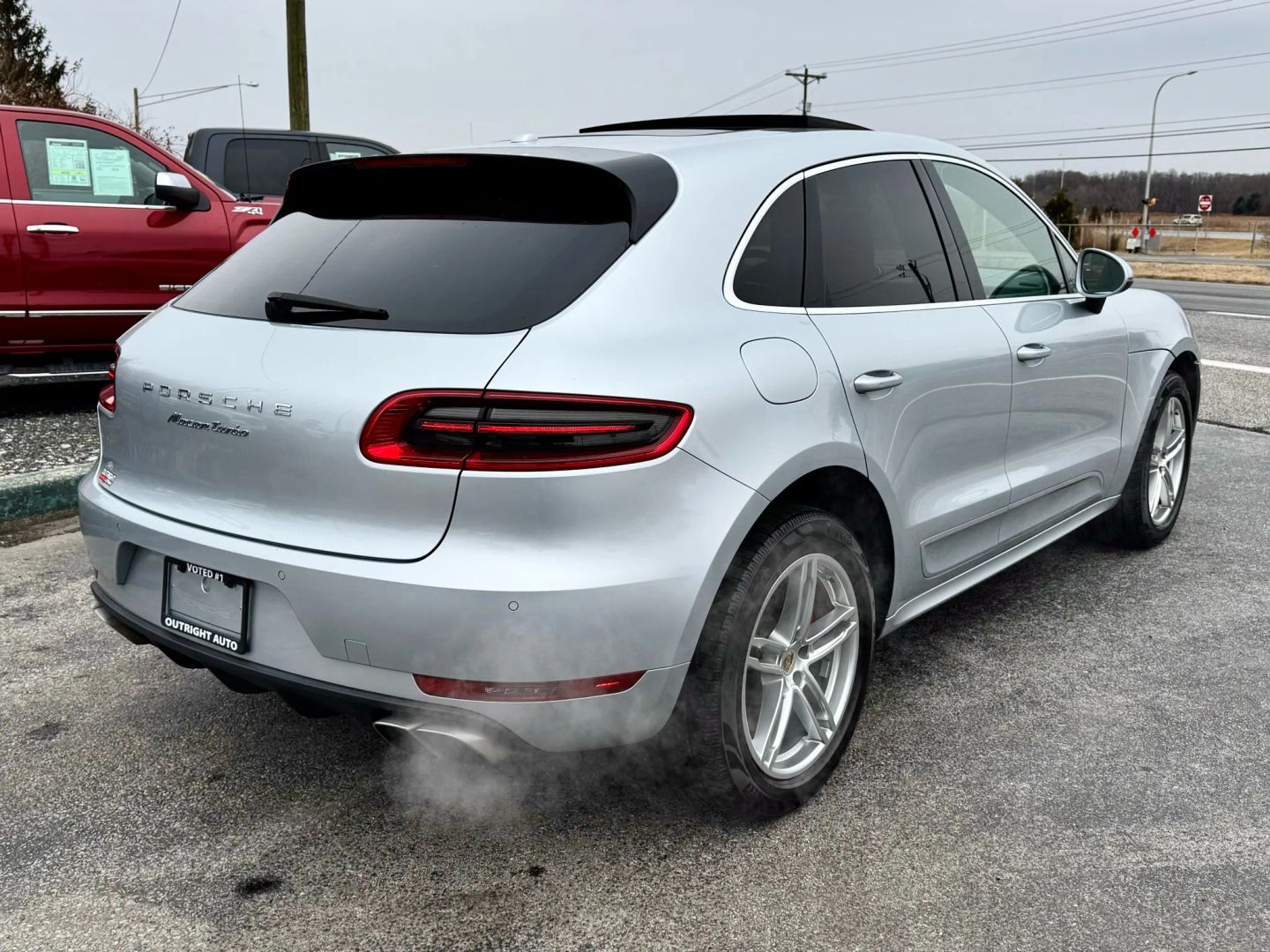 Image 4 of 2015 PORSCHE MACAN