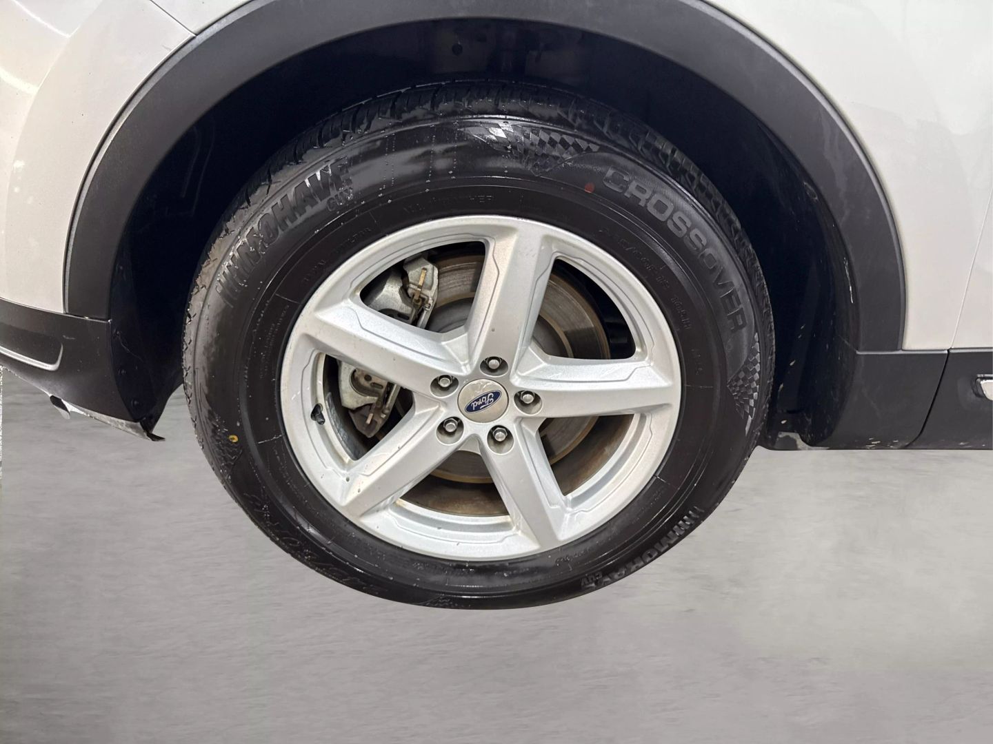 2018 Ford Explorer - Image 17