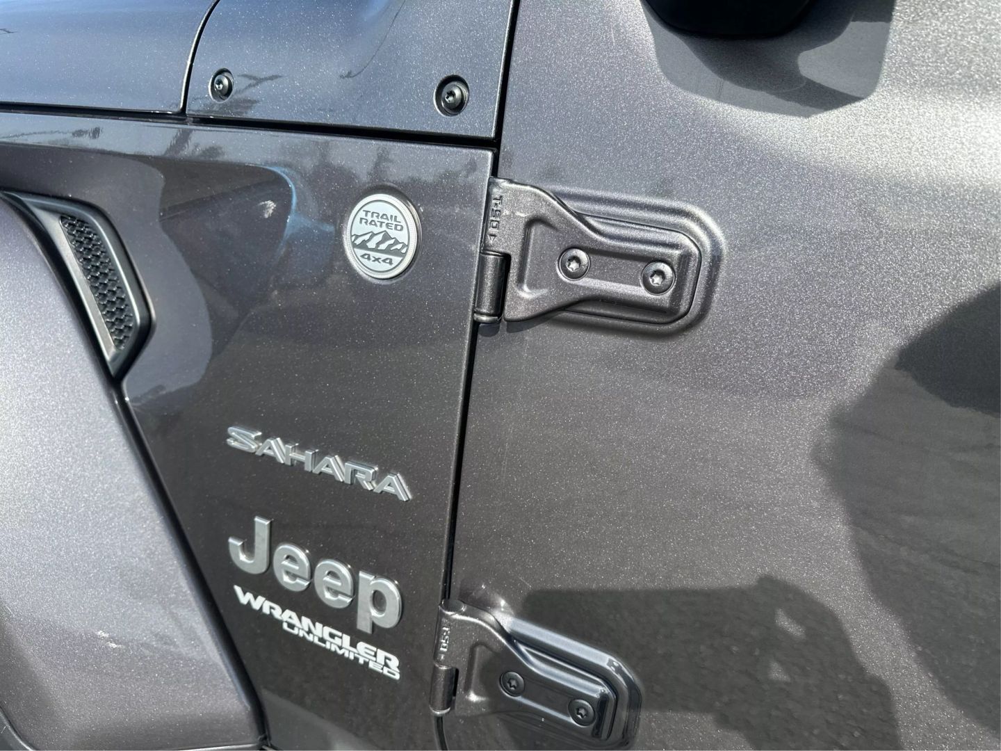 2019 JEEP WRANGLER UNLIMITED SUV 4-CYL, TURBO, 2.0 LITER SAHARA SPORT UTILITY 4D