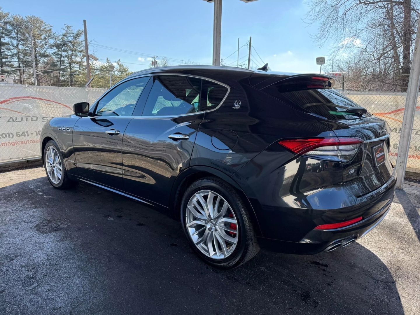 2021 Maserati Levante - Image 14