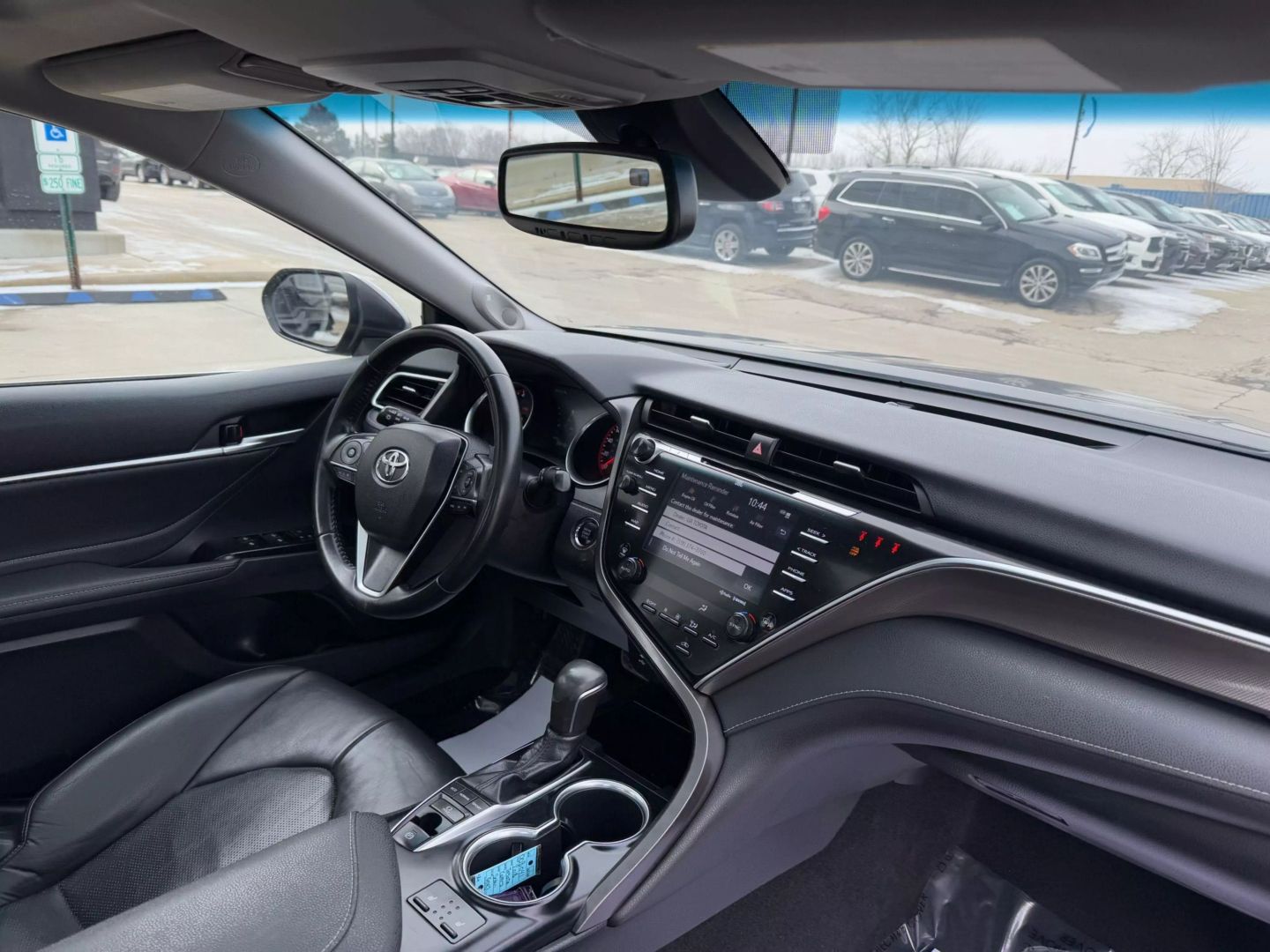 2018 Toyota Camry - Image 26