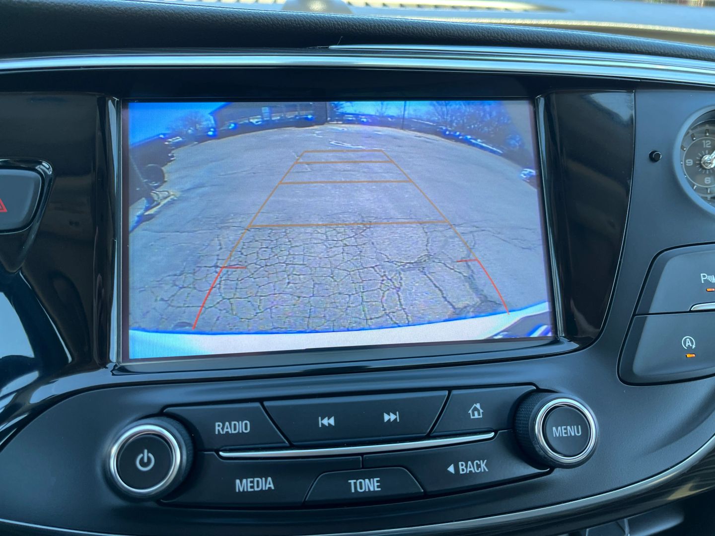 2020 BUICK ENVISION SUV 4-CYL, 2.5 LITER ESSENCE SPORT UTILITY 4D