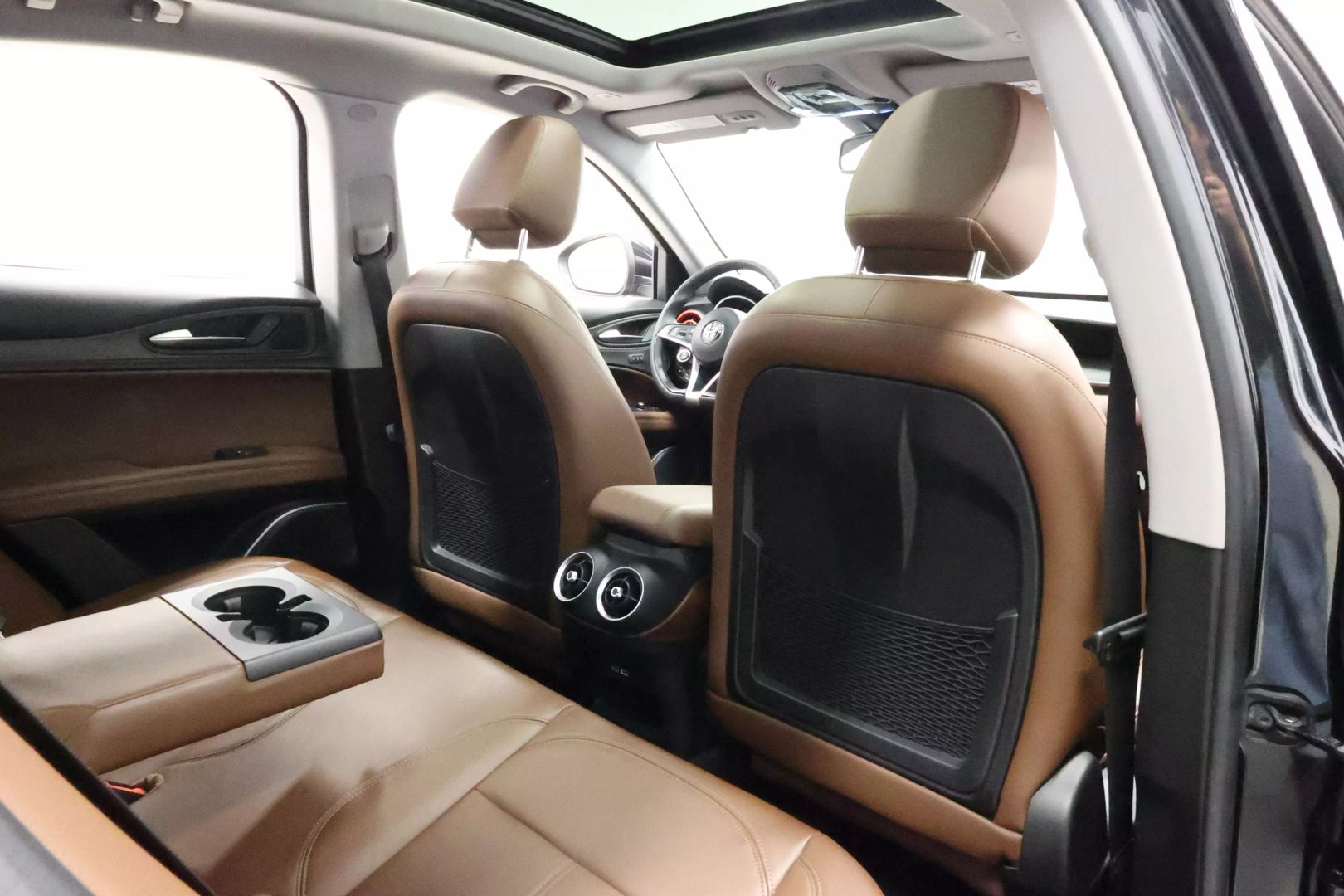 2018 Alfa Romeo Stelvio - Image 78