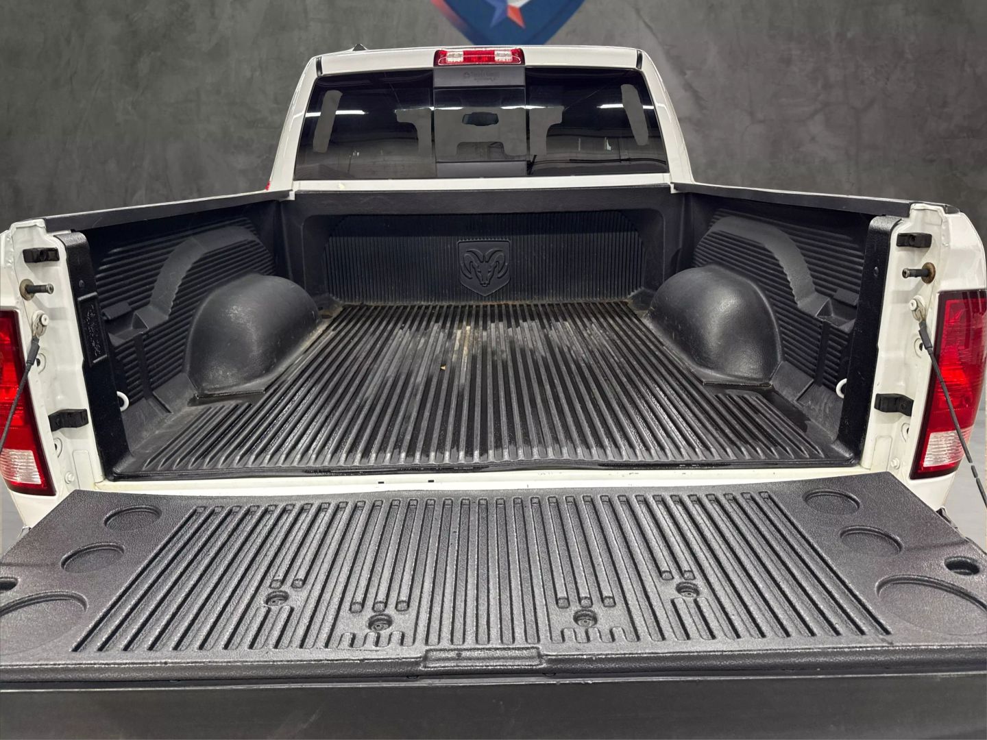 2015 Ram 1500 Crew Cab - Image 17