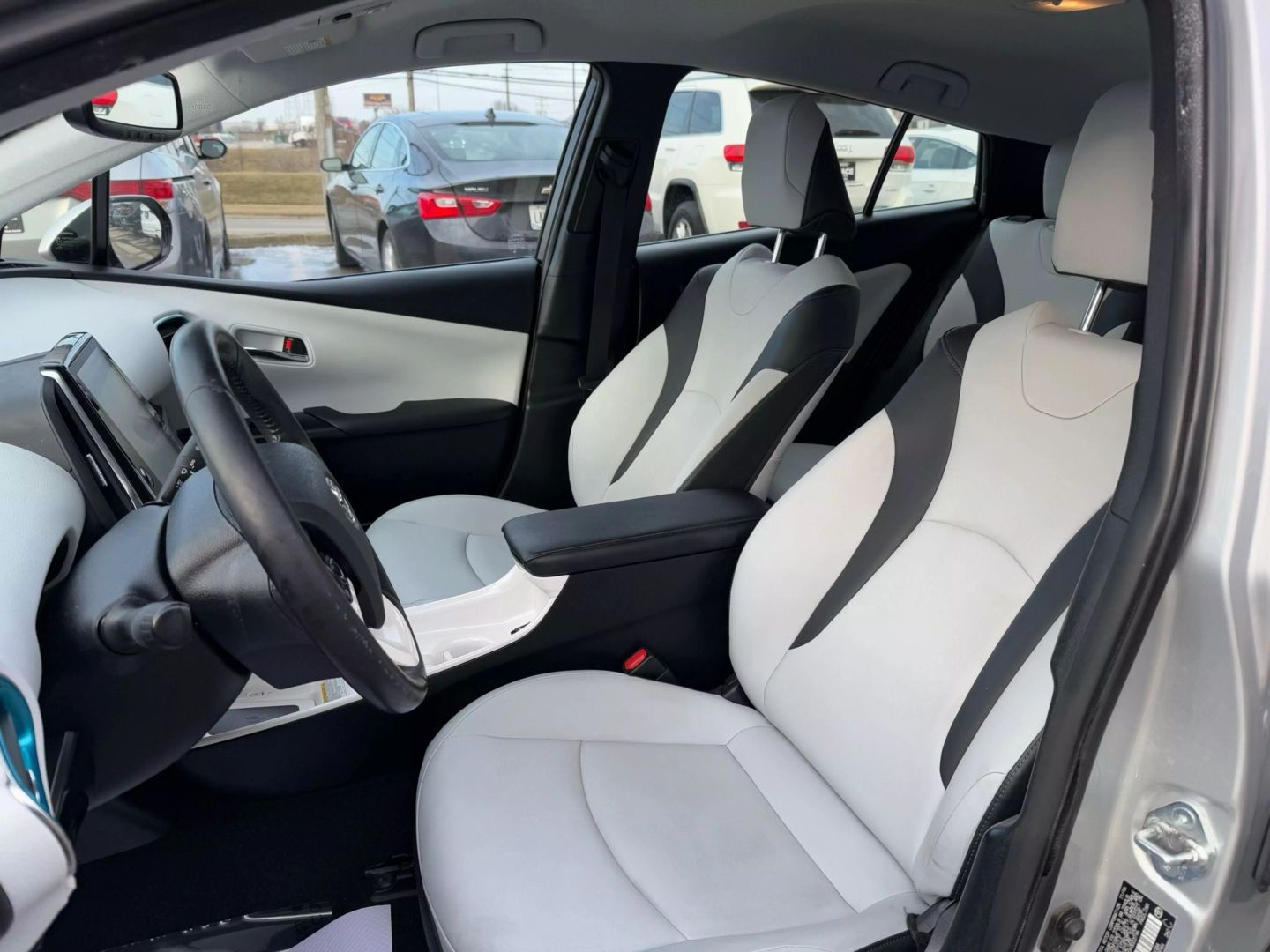 2017 Toyota Prius Prime - Image 19