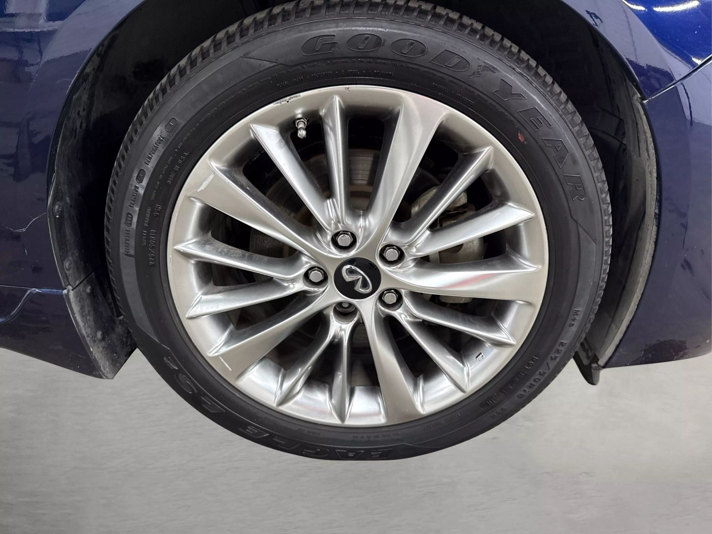 2021 Infiniti Q50 - Image 15