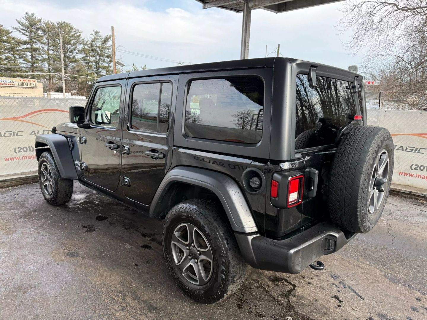 2021 Jeep Wrangler Unlimited - Image 13