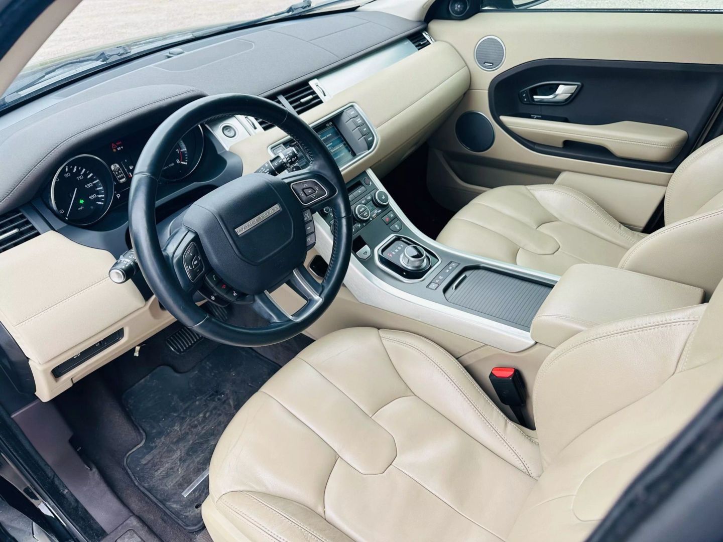 2014 Land Rover Range Rover Evoque - Image 16
