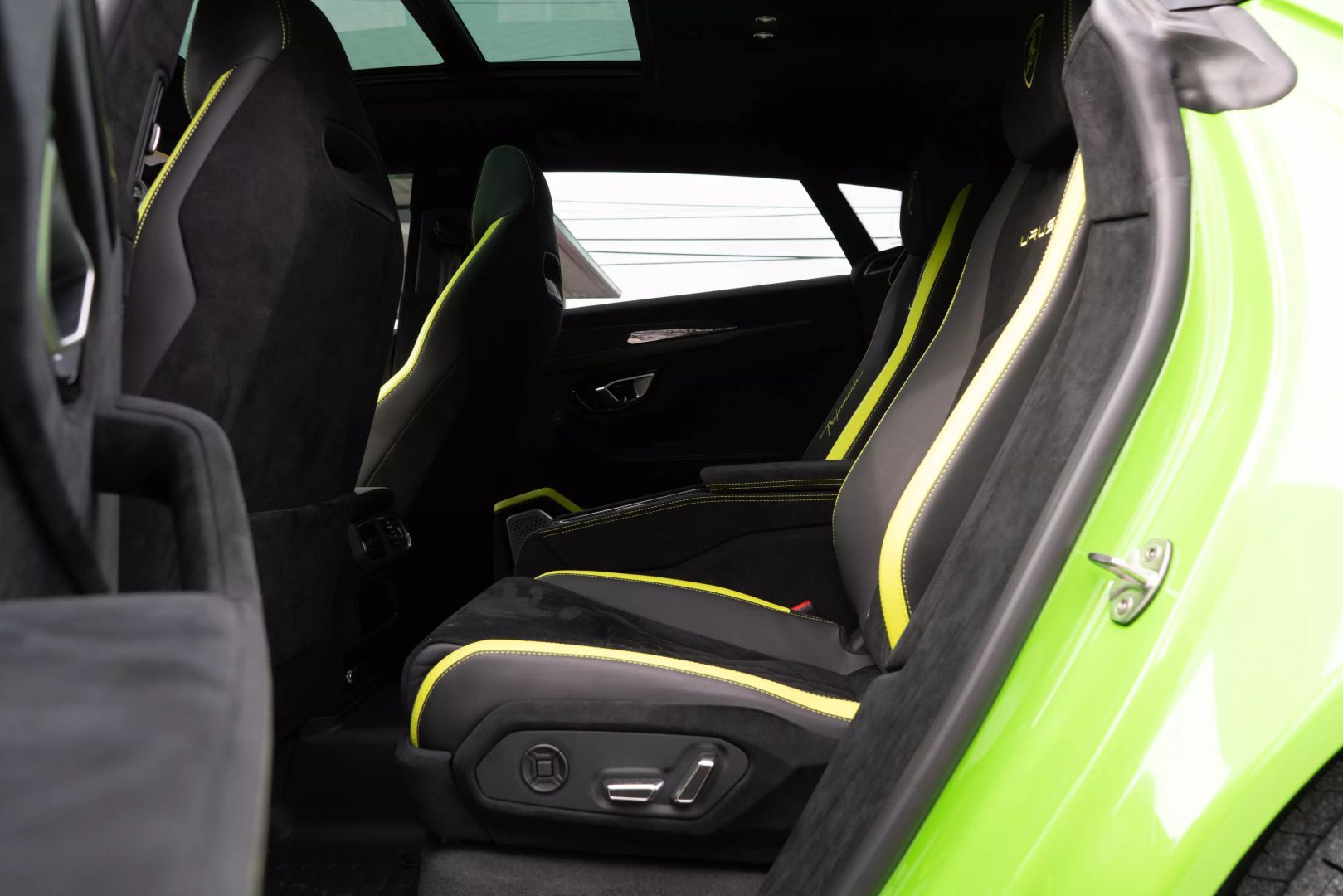 2023 Lamborghini Urus - Image 67