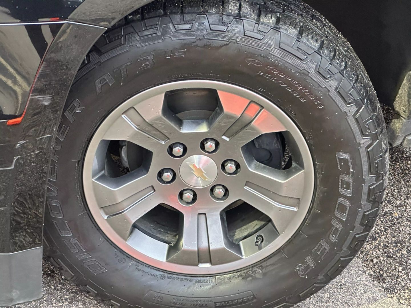 2019 Chevrolet Tahoe - Image 37