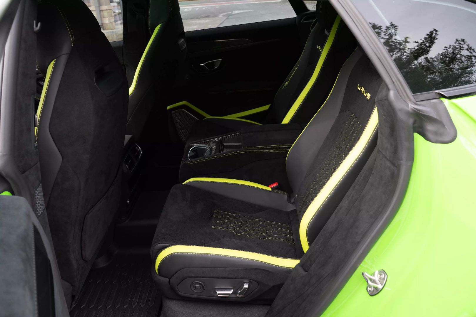 2023 Lamborghini Urus - Image 68