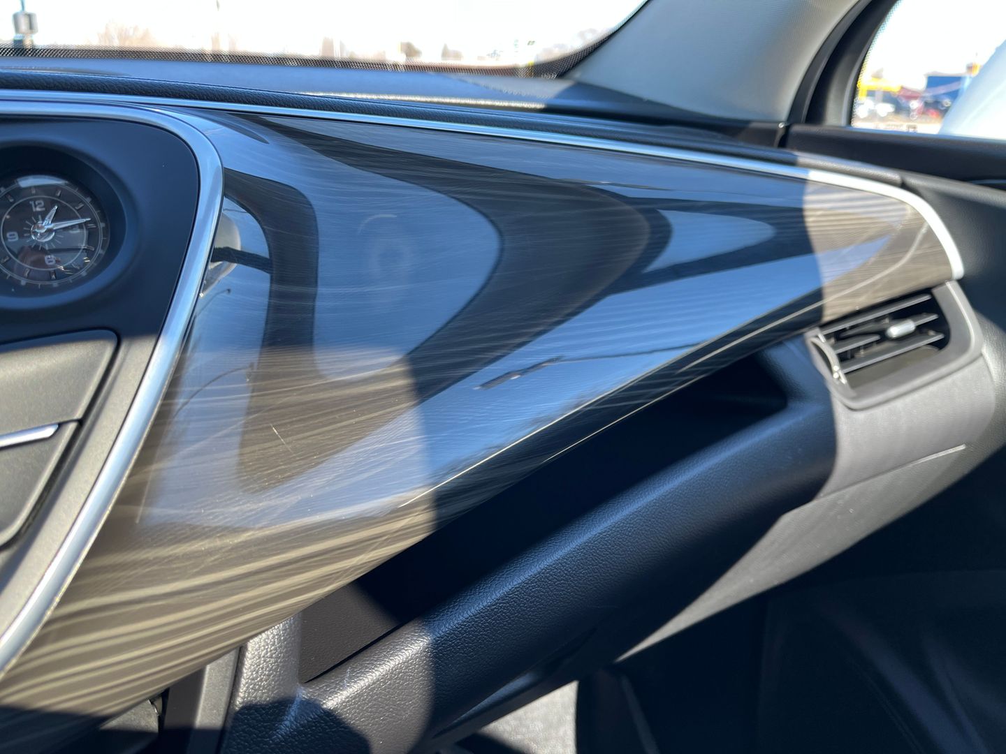 2020 BUICK ENVISION SUV 4-CYL, 2.5 LITER ESSENCE SPORT UTILITY 4D