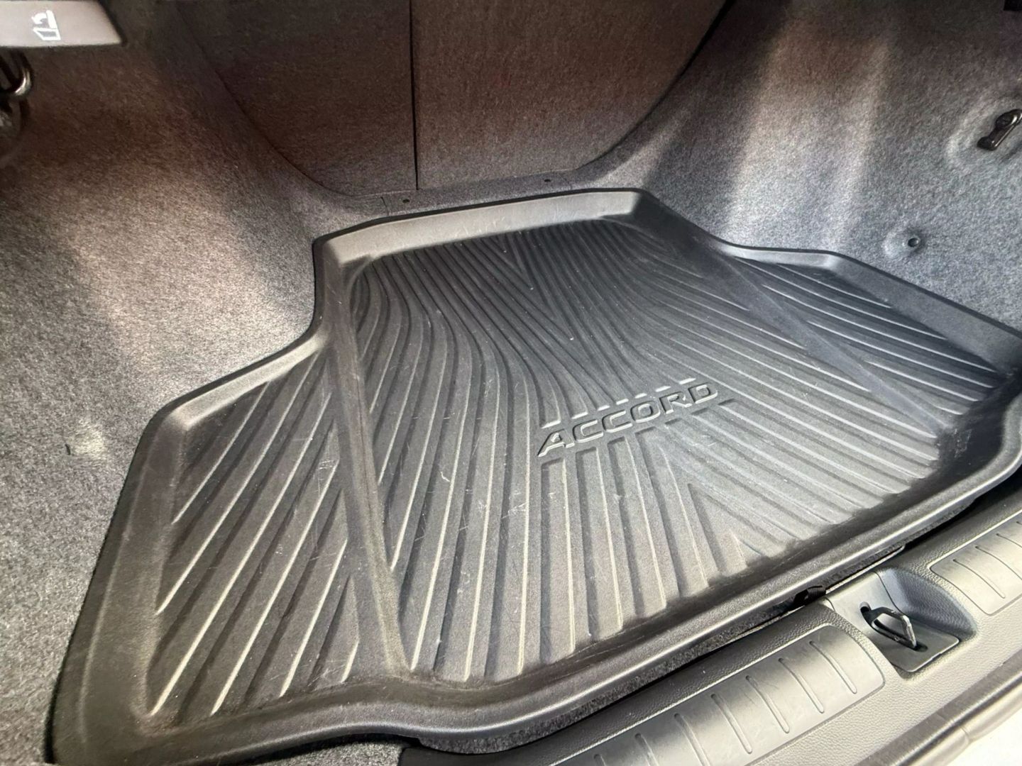 2018 Honda Accord - Image 18