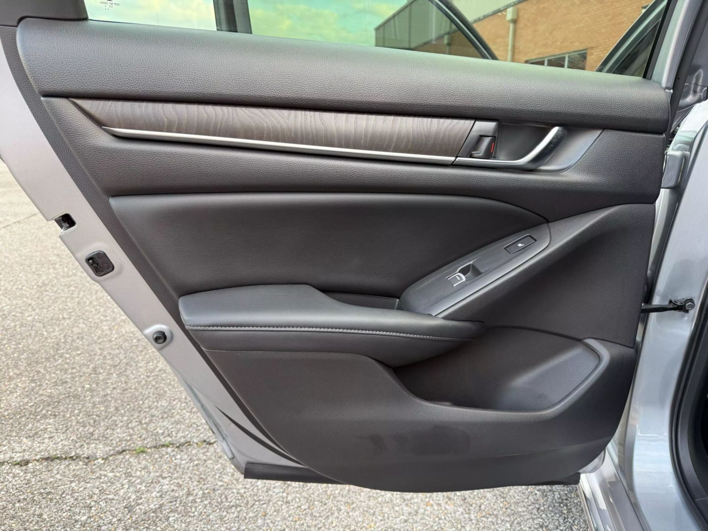 2018 Honda Accord - Image 15