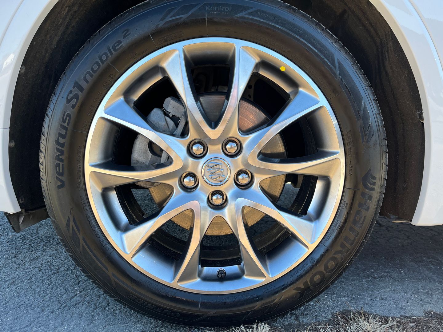 2020 BUICK ENVISION SUV 4-CYL, 2.5 LITER ESSENCE SPORT UTILITY 4D