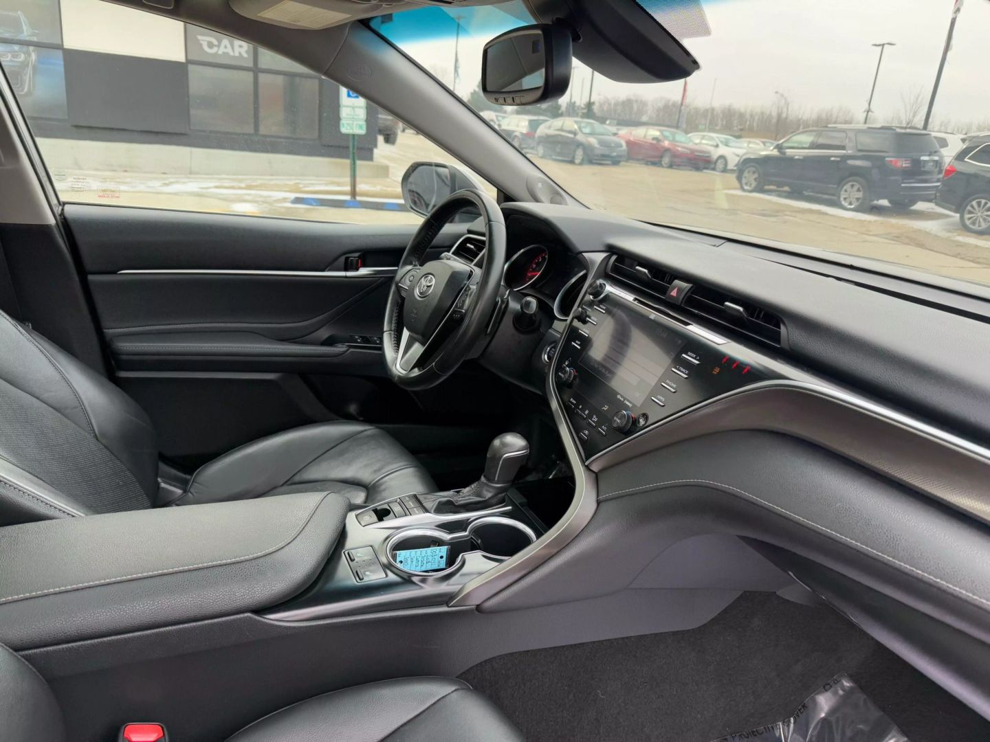 2018 Toyota Camry - Image 25
