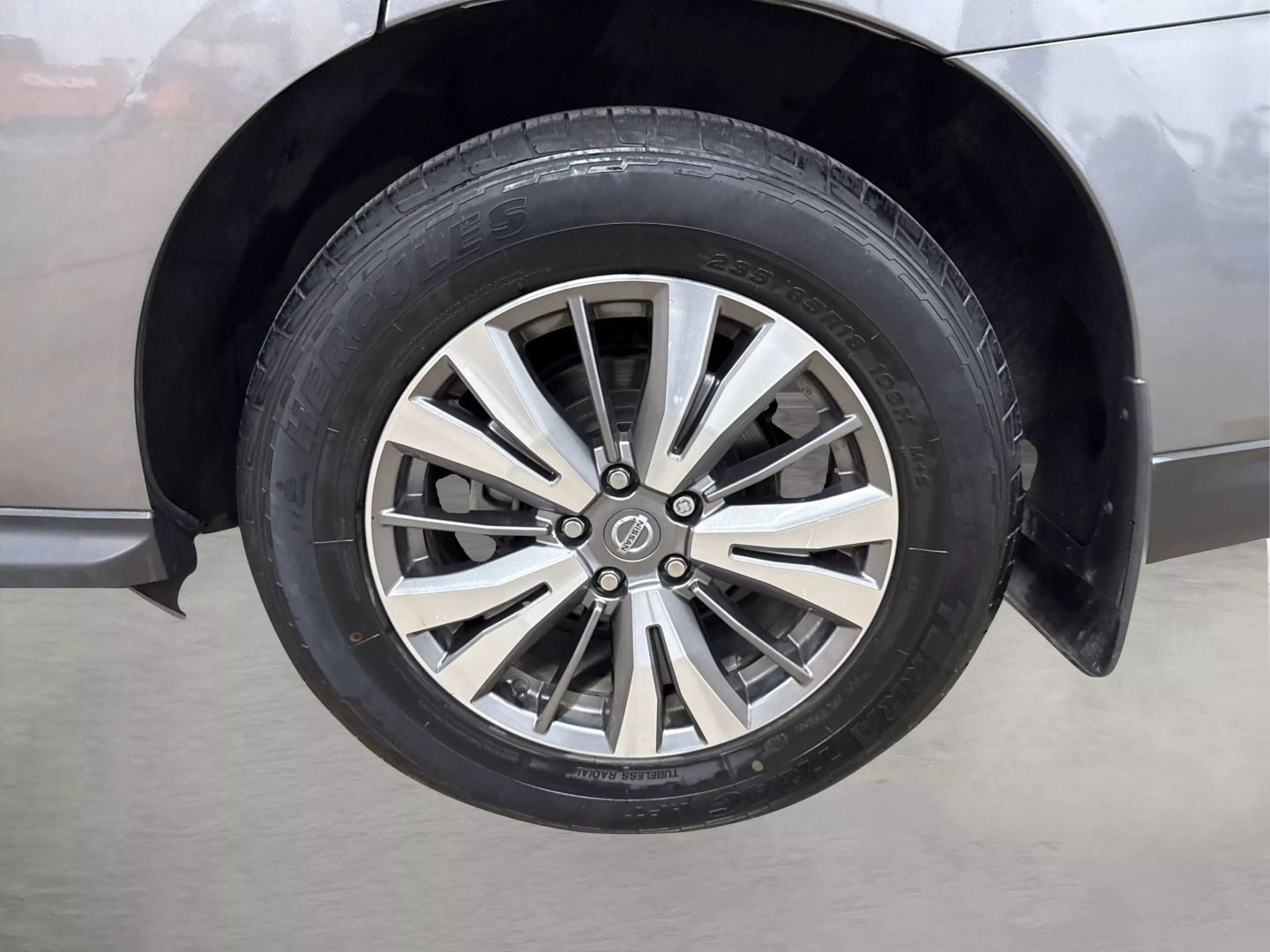 2019 Nissan Pathfinder - Image 15