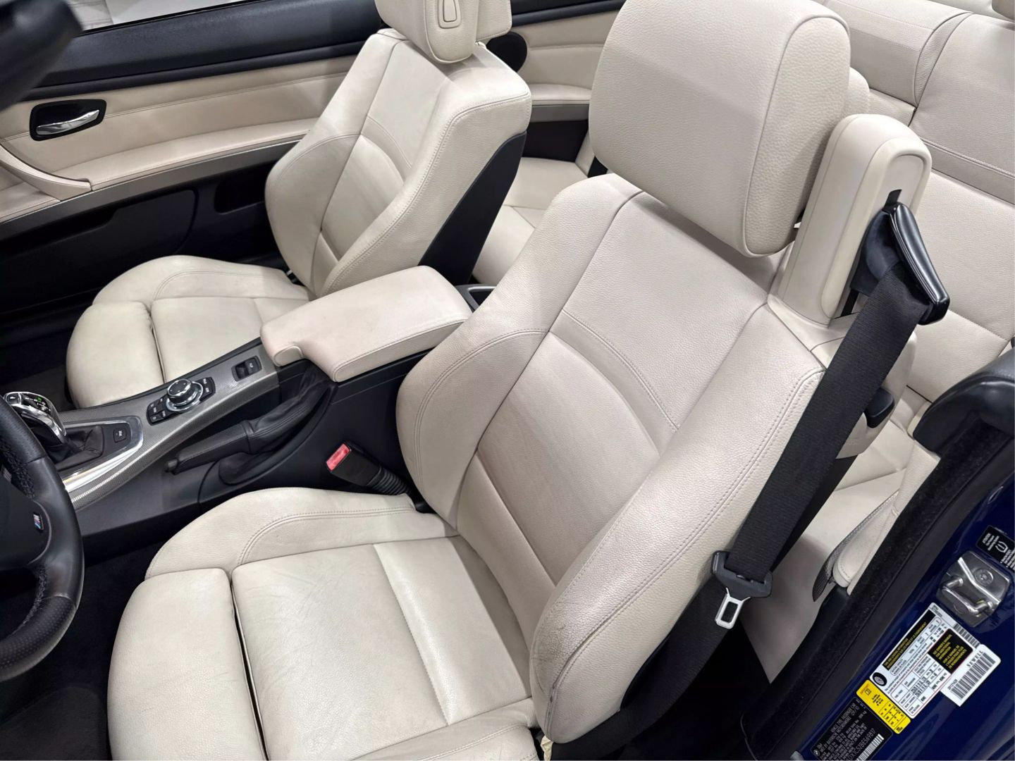 2011 Bmw 3 Series - Image 32