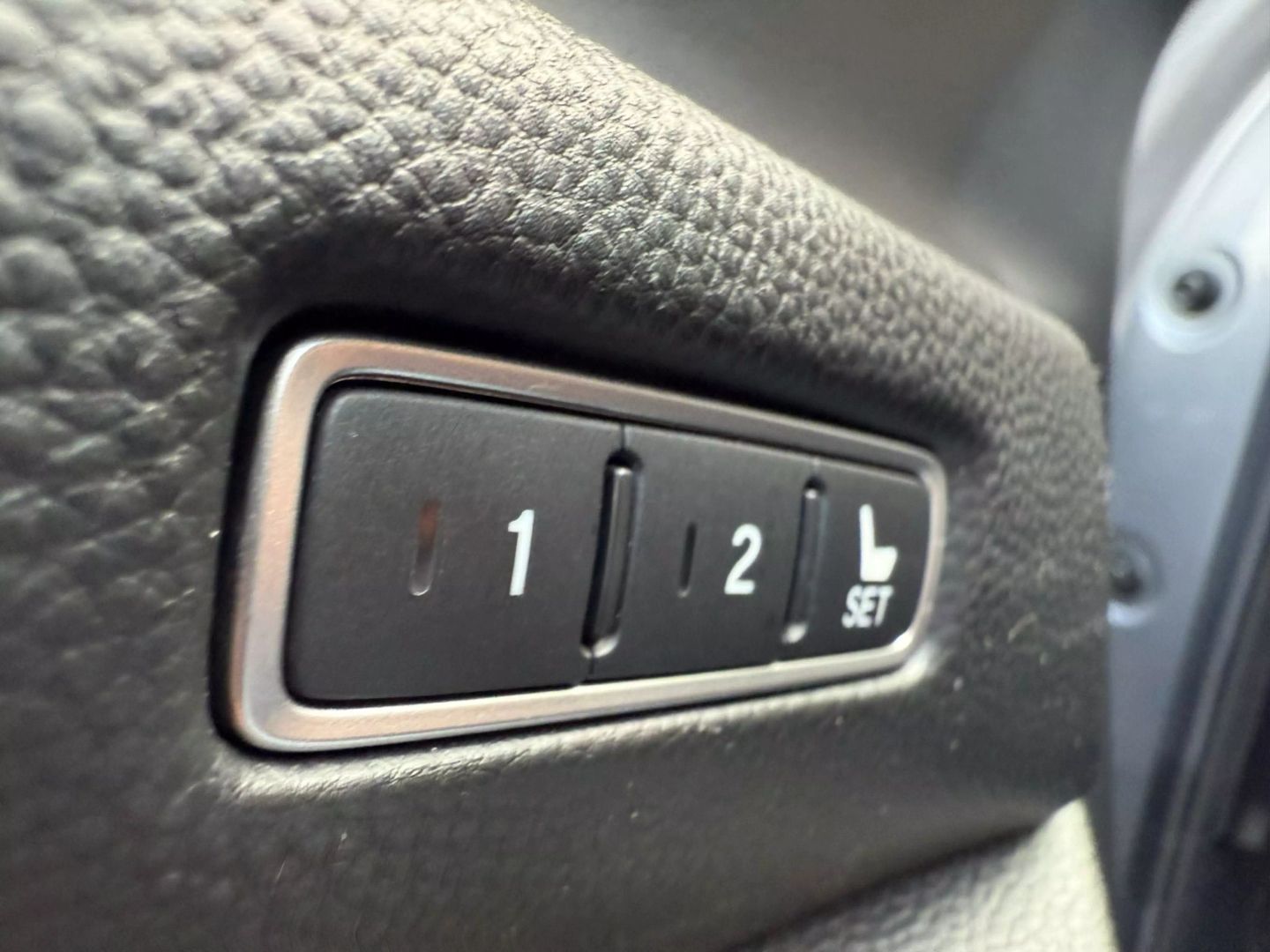 2018 Honda Accord - Image 13