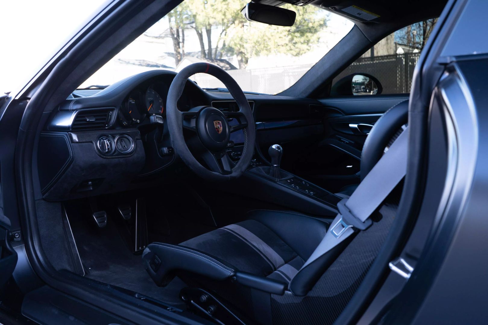2018 Porsche 911 - Image 36