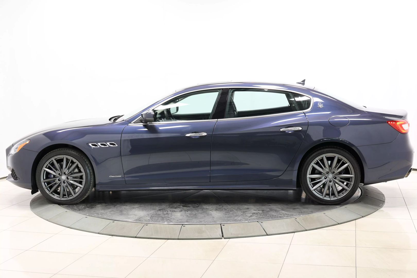 2020 Maserati Quattroporte - Image 6