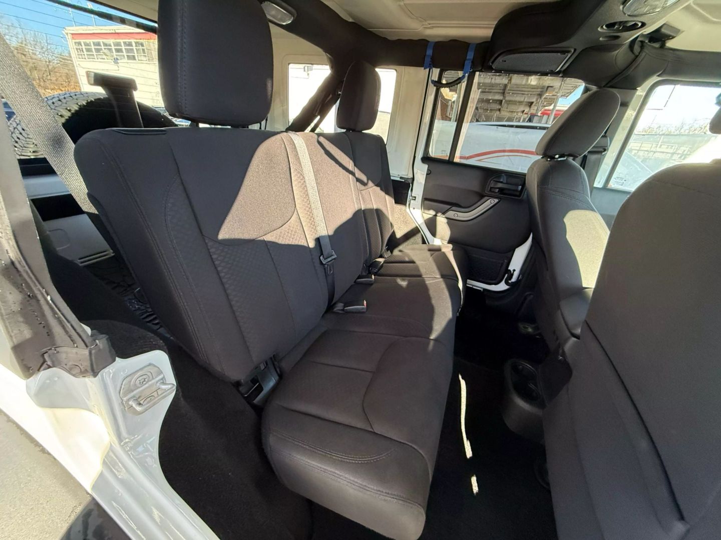 2017 Jeep Wrangler Unlimited - Image 23