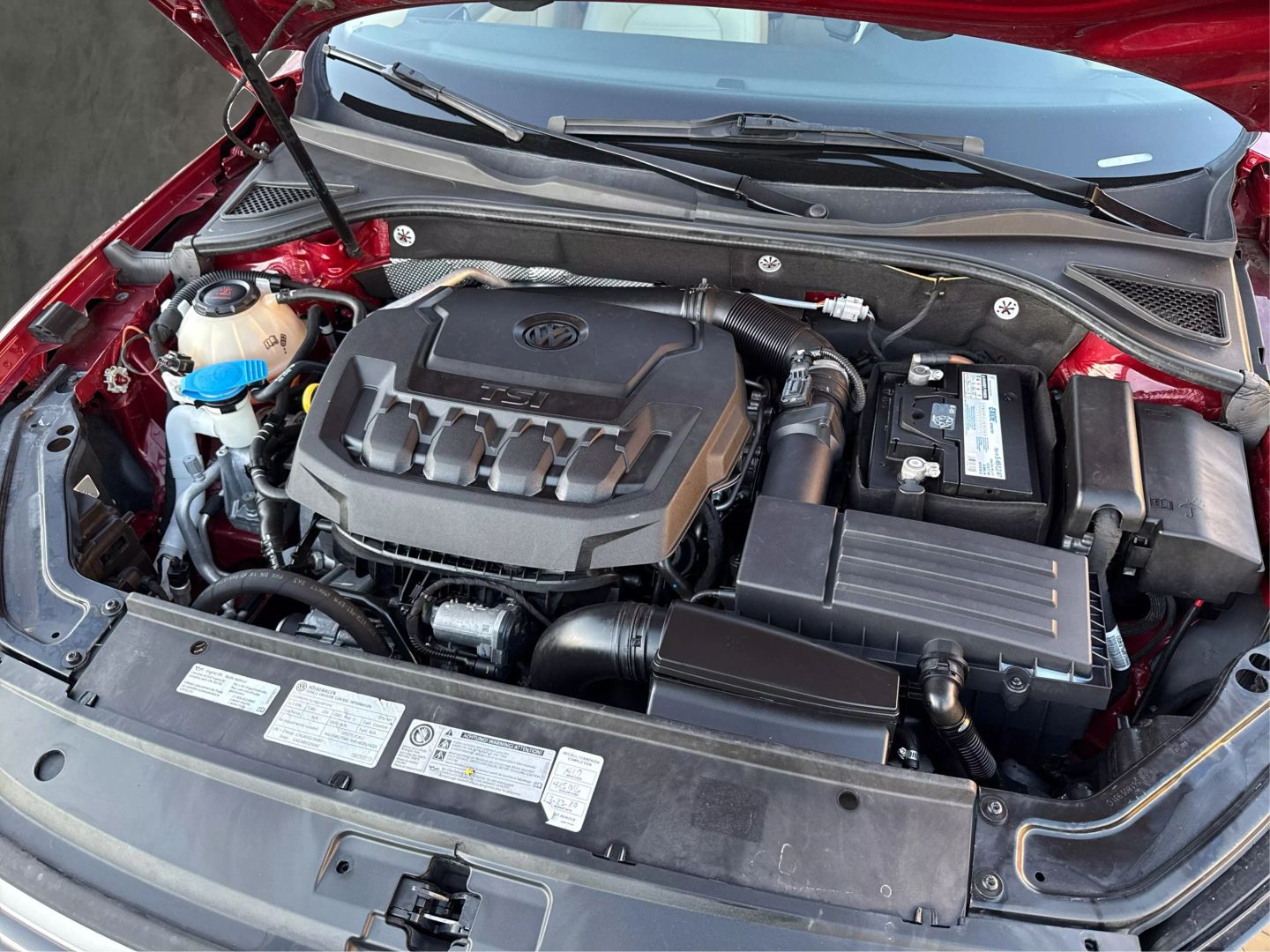 2018 Volkswagen Passat - Image 9