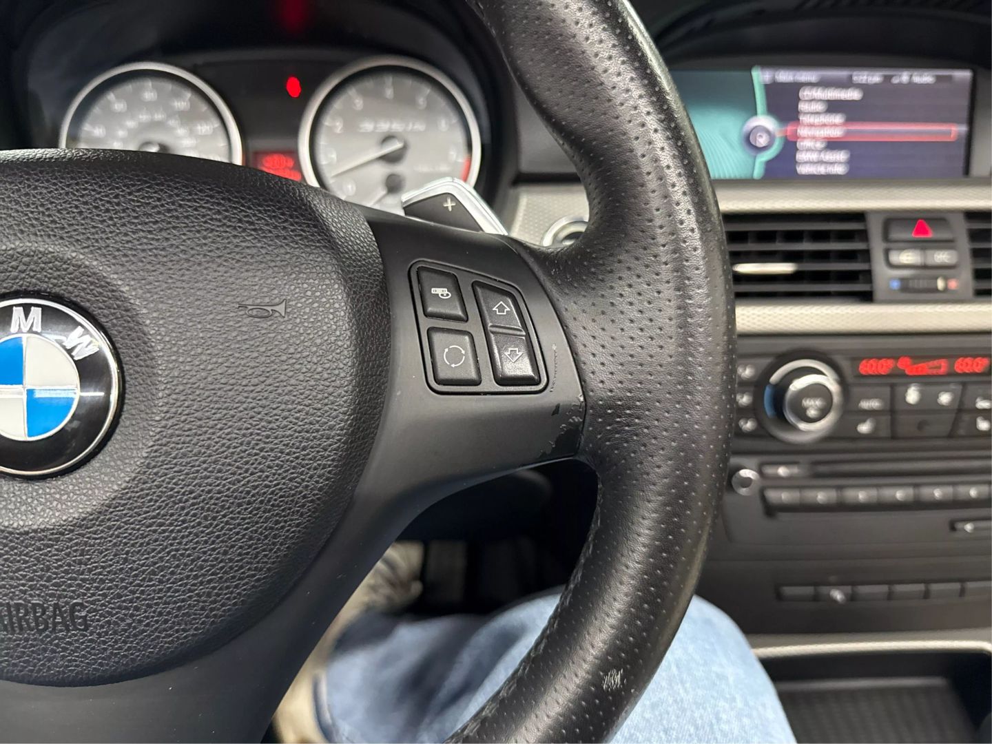 2011 Bmw 3 Series - Image 26