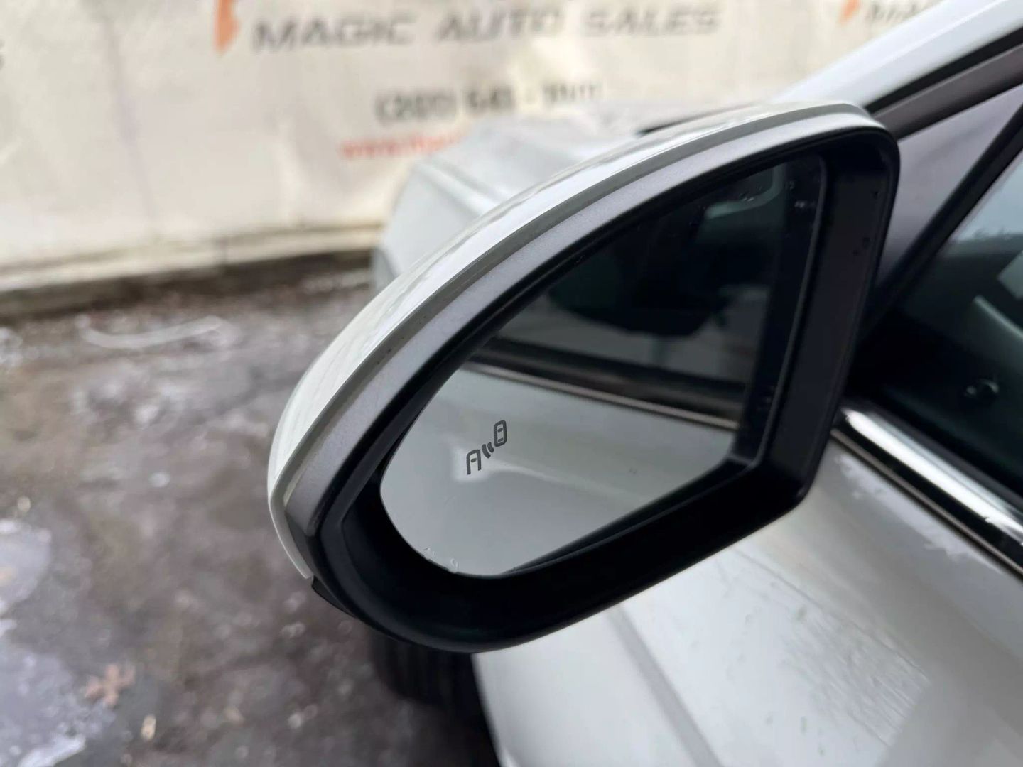 2022 Volkswagen Jetta - Image 35
