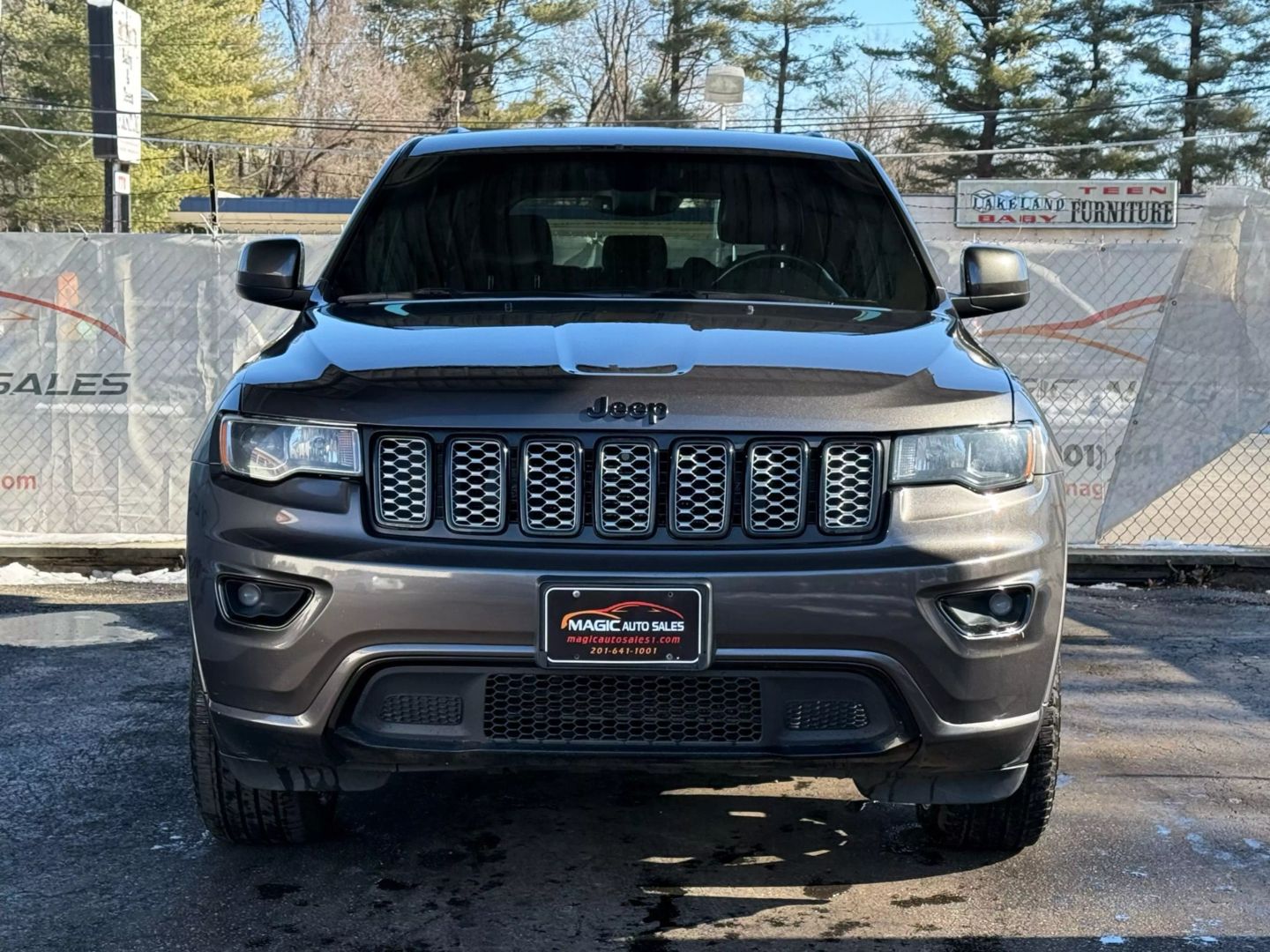 2018 Jeep Grand Cherokee - Image 5