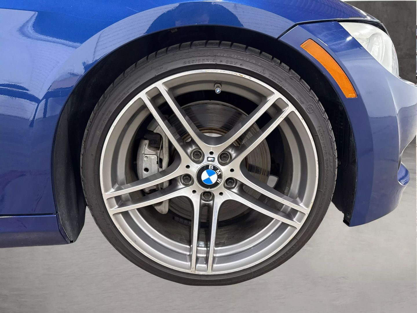 2011 Bmw 3 Series - Image 15