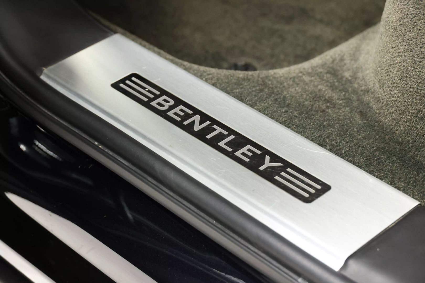 2017 Bentley Bentayga - Image 54