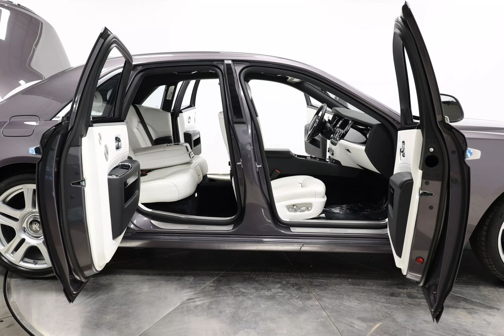 2019 Rolls-royce Ghost - Image 62
