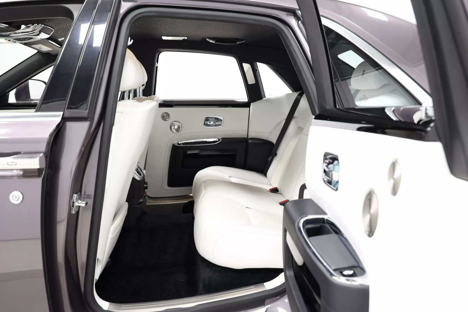 2019 Rolls-royce Ghost - Image 47