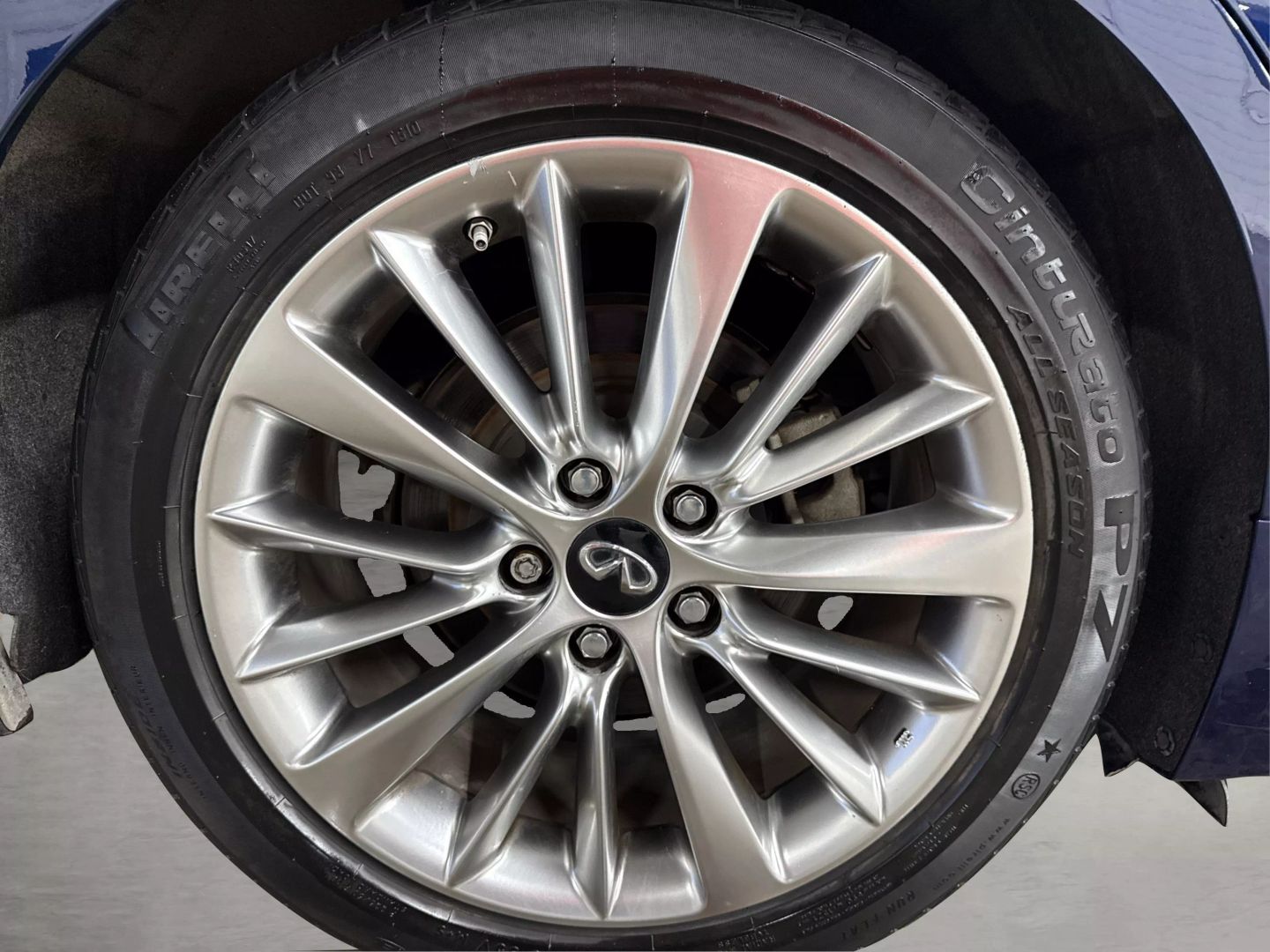 2021 Infiniti Q50 - Image 16