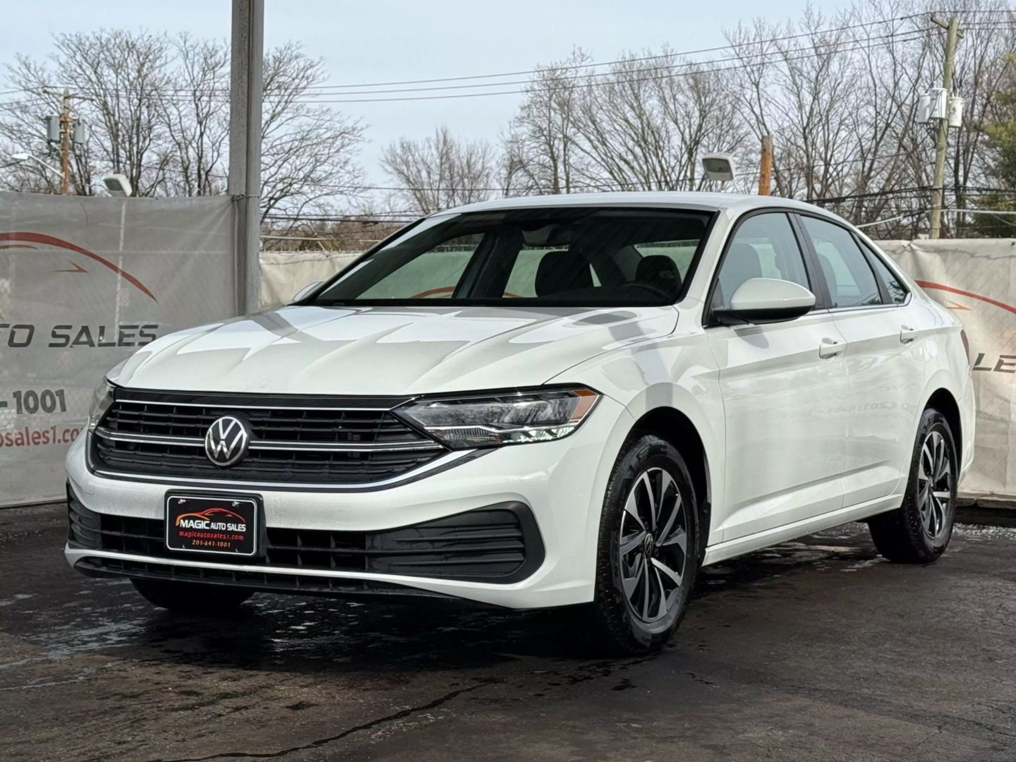 2022 Volkswagen Jetta - Image 3