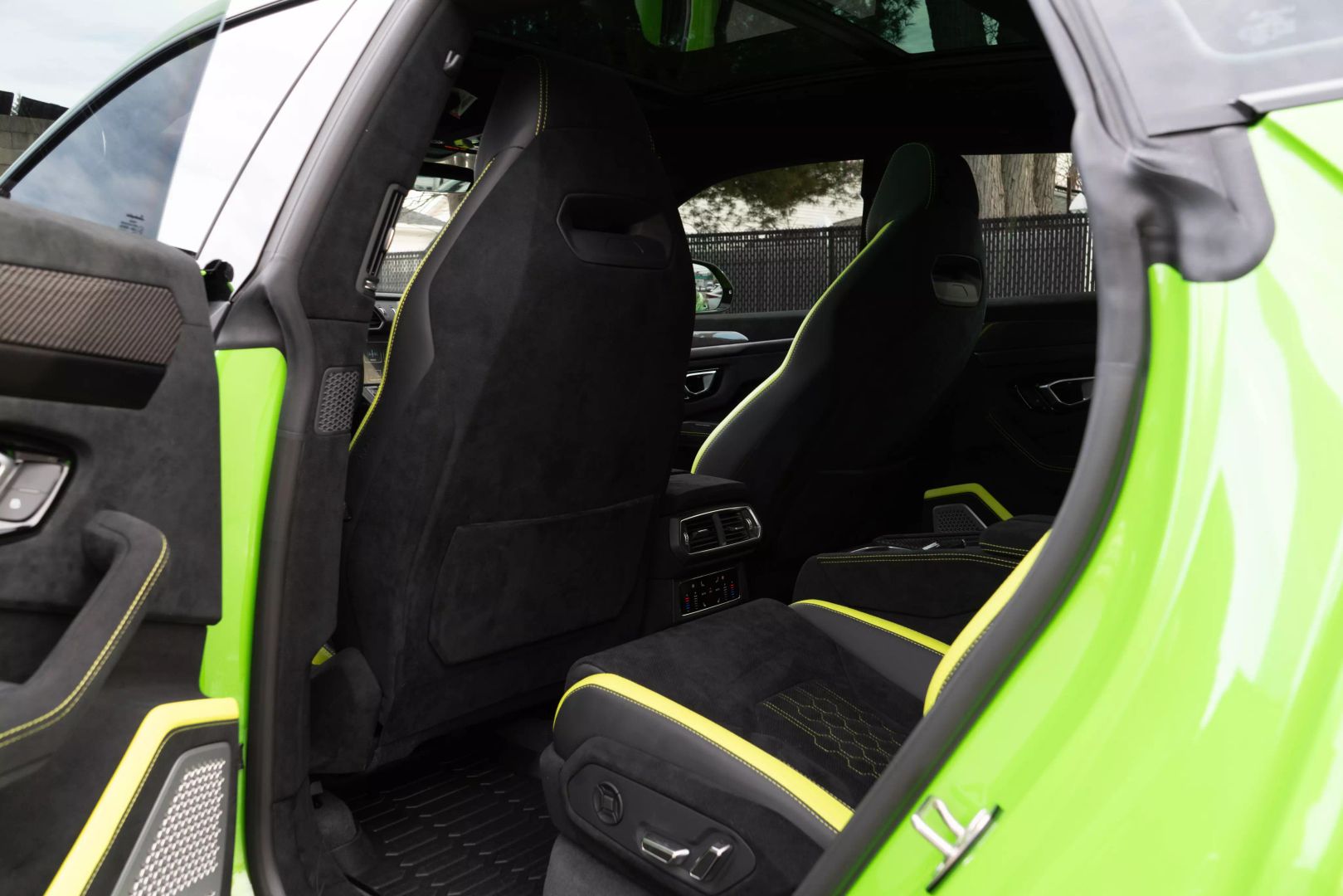 2023 Lamborghini Urus - Image 69