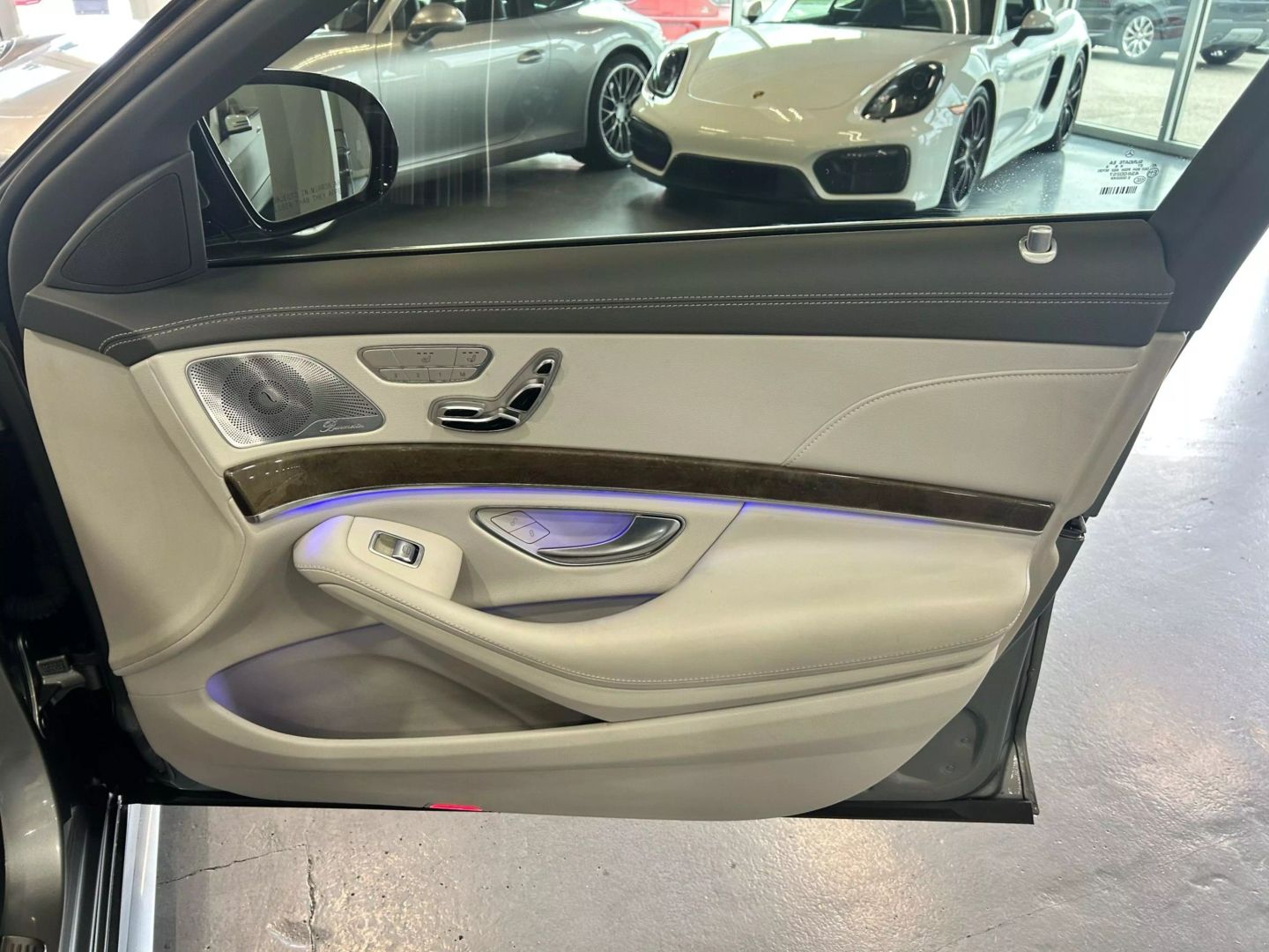 2014 Mercedes-benz S-class S 550 Sedan 4d - Image 30