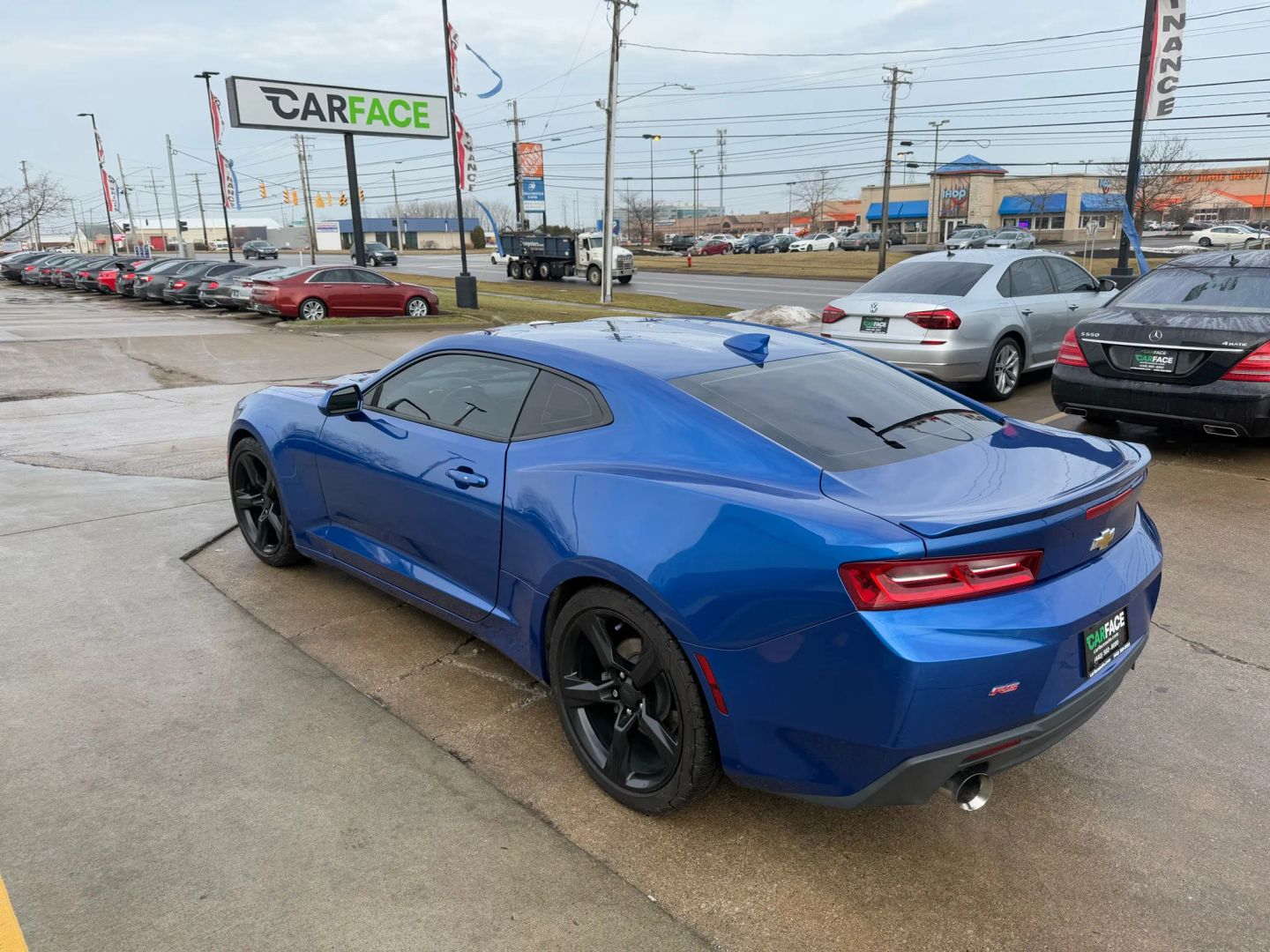2017 Chevrolet Camaro - Image 7