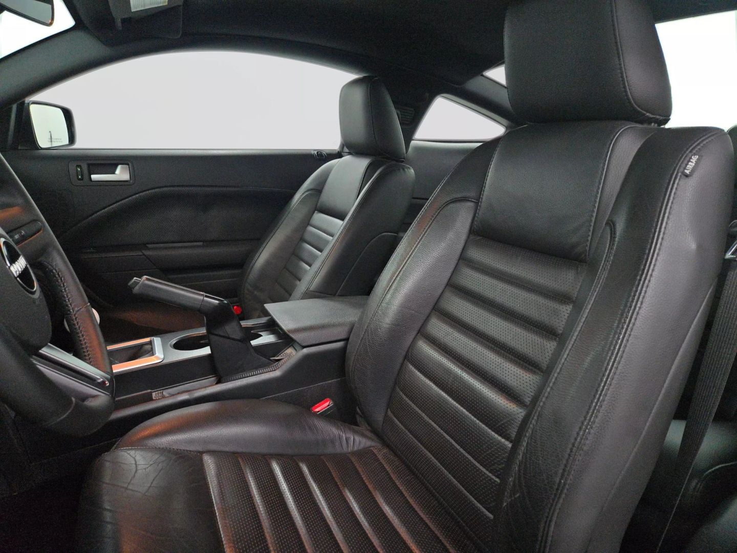 2008 Ford Mustang - Image 19