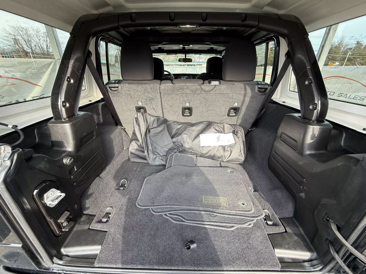 2021 Jeep Wrangler Unlimited - Image 20